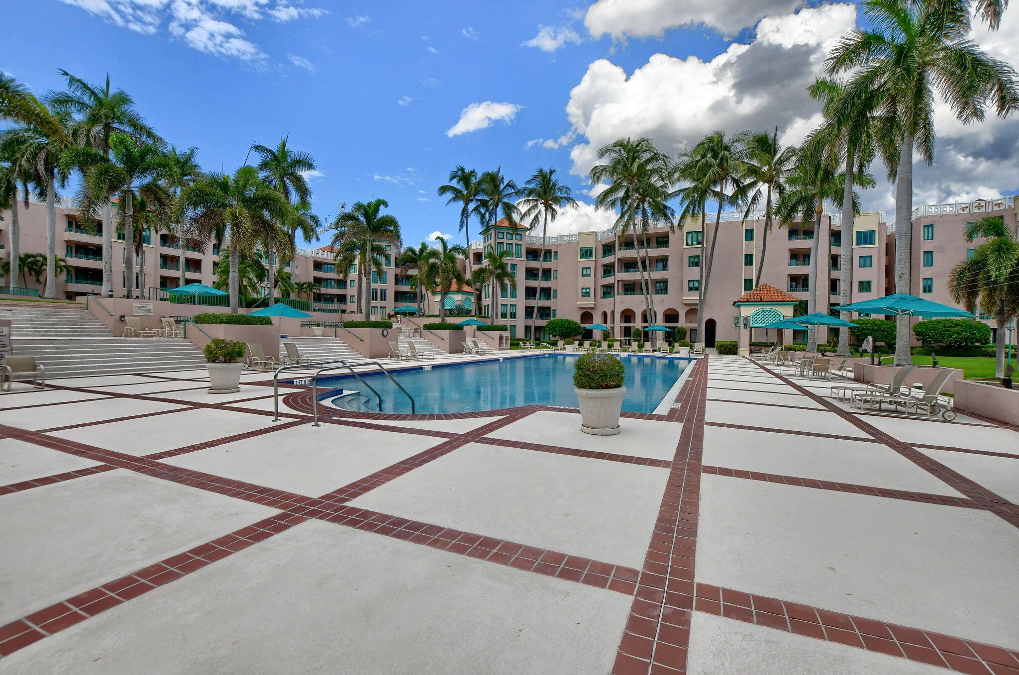 MIZNER COURT CONDO - Residential Lease