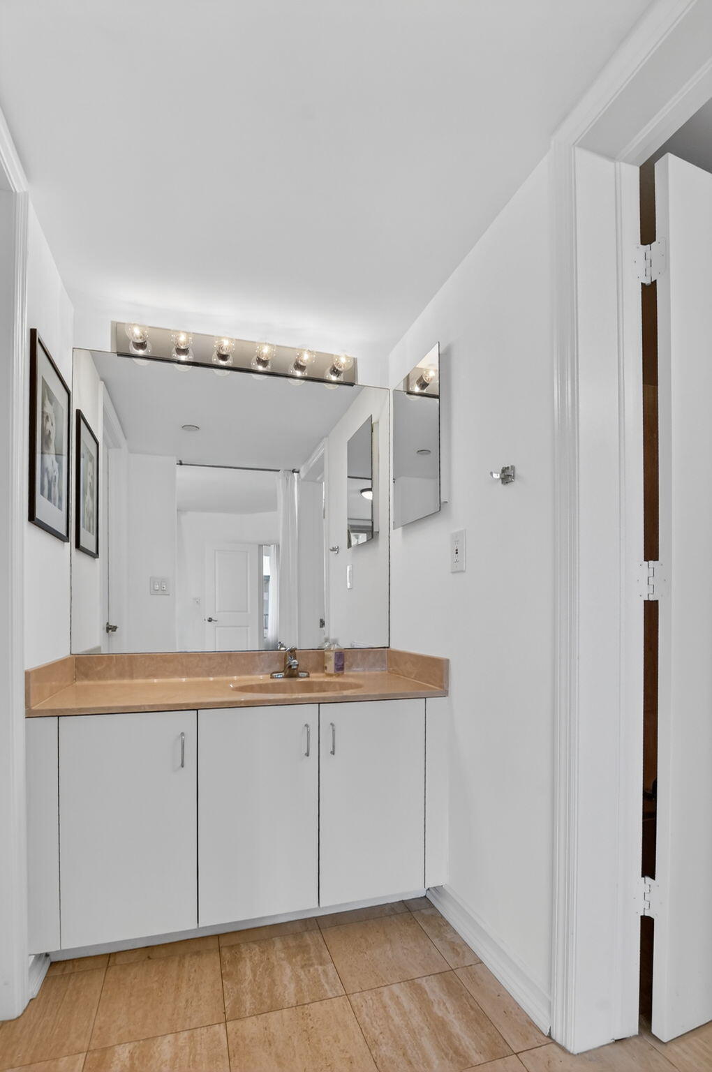 MIZNER COURT CONDO - Residential Lease