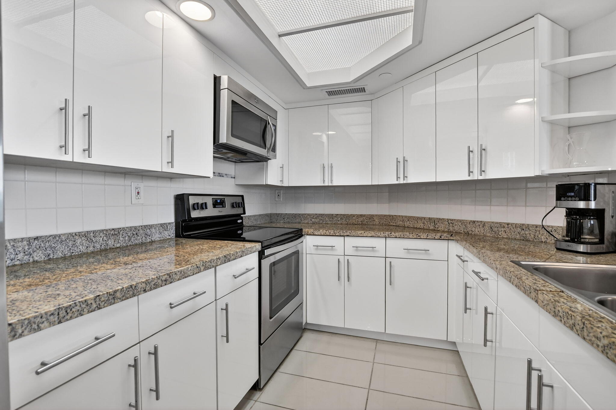 MIZNER COURT CONDO - Residential Lease