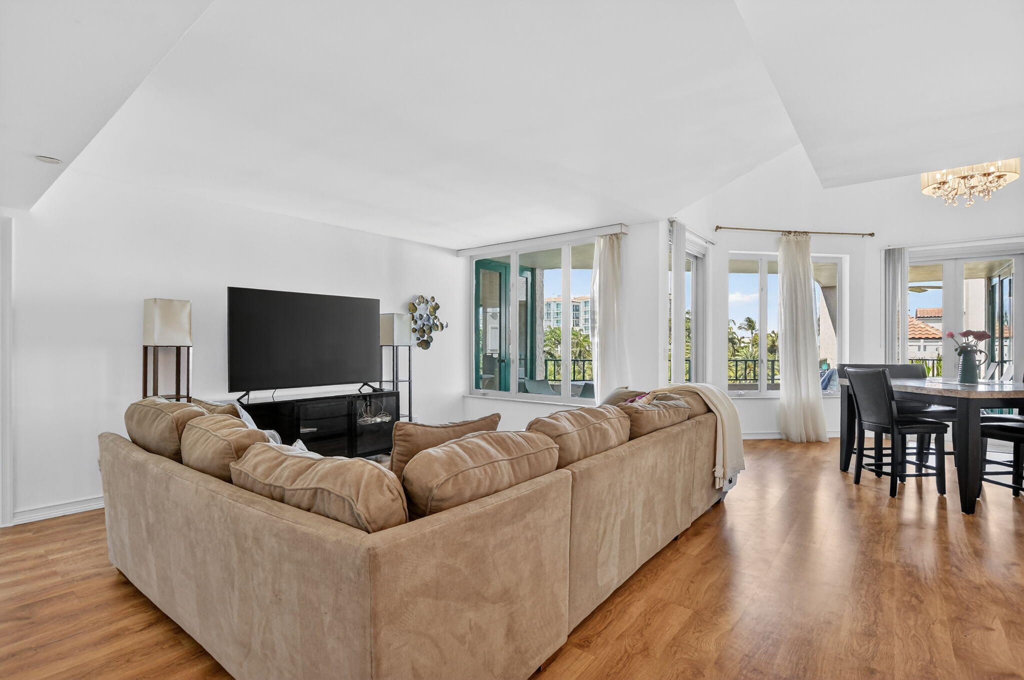 MIZNER COURT CONDO - Residential Lease