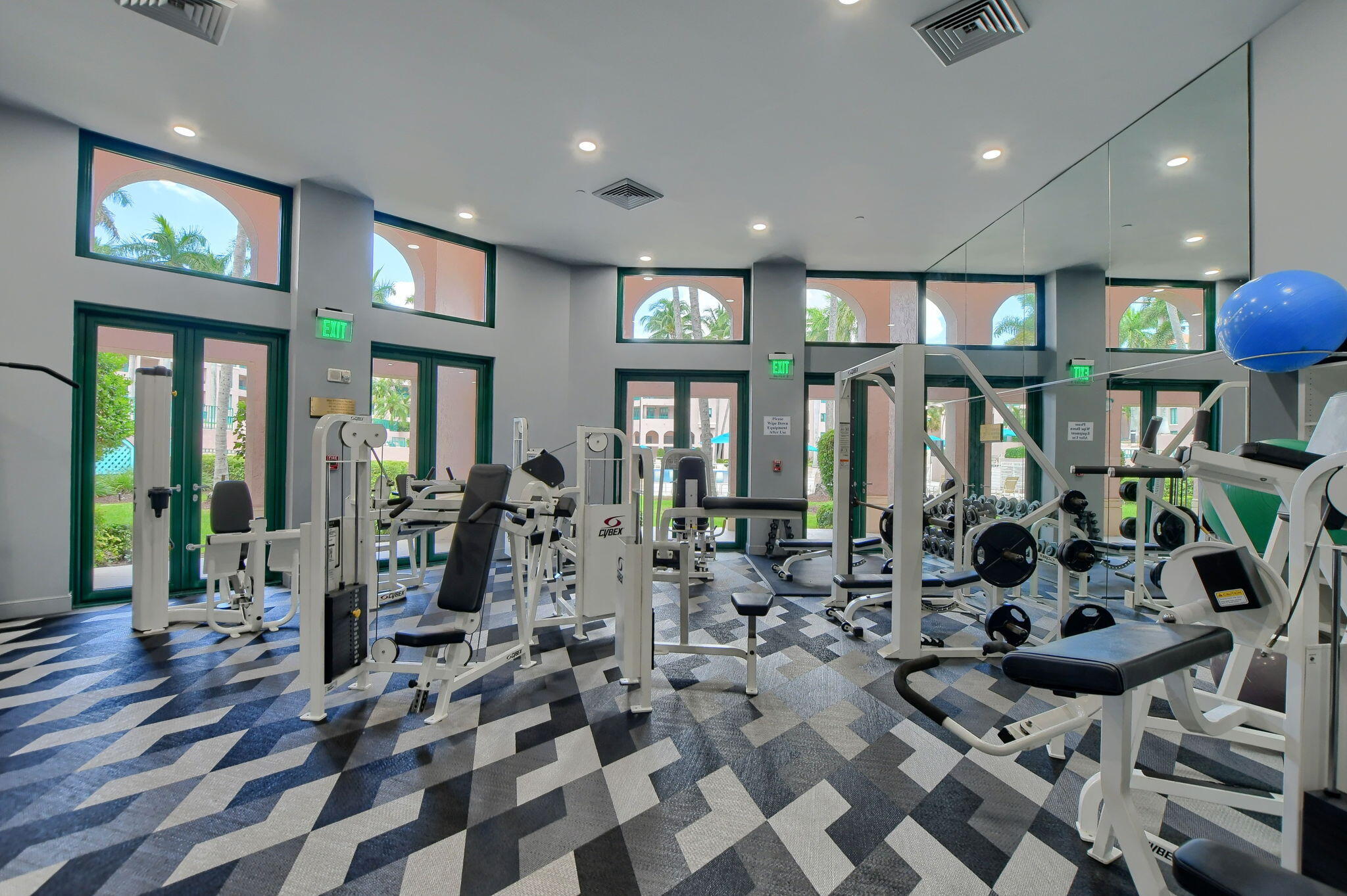 MIZNER COURT CONDO - Residential Lease