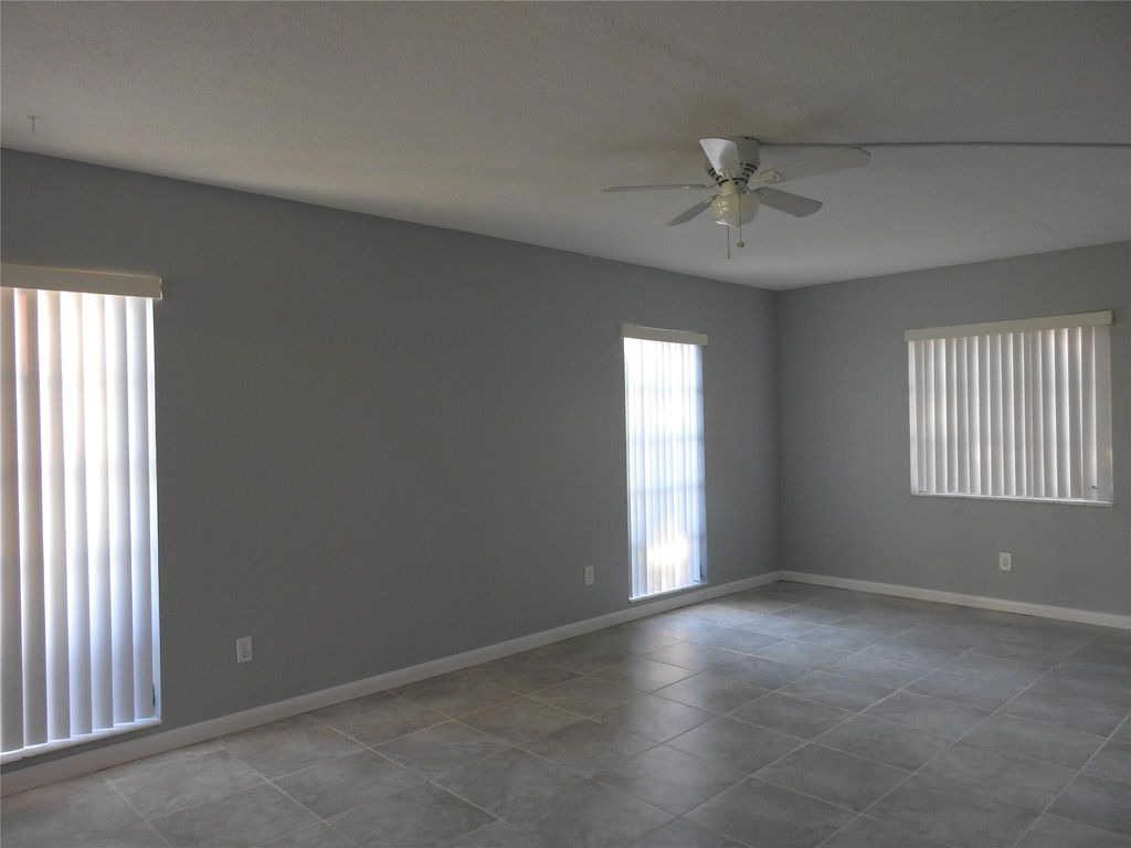 Photo of 2711 NE 49th Street #1, Fort Lauderdale, FL 33308 (MLS # F10477648)