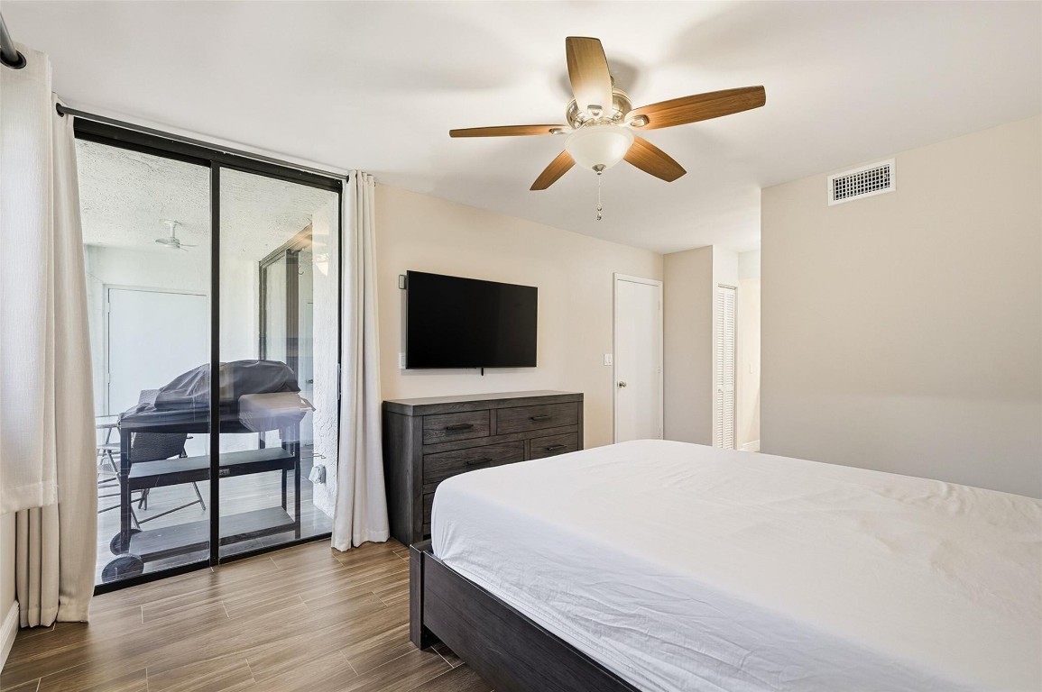 PLANTATION RACQUET CLUB - Residential