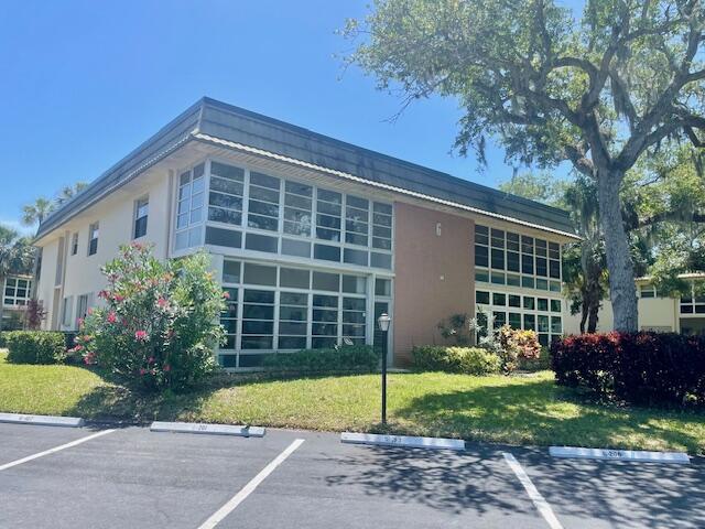 AVAILABLE NOW! Excellent opportunity! Vero Beach ACTIVE 55+Community less 10 mins to Beach, Parks, golf, Shopping, Restaurants, Marina, Theater, Museum. Bright/Updated/end unit with great views from all windows: Golf, Lake, Gardens & Preserve. This unfurnished annual second-floor condo has a quiet and peaceful location. New vinyl plank flooring throughout living areas, with washer and dryer inside the unit, this friendly 55+ Community has a great pool, clubhouse, gym and tennis. One designated parking spot with plenty of guest parking available. No pets. No smoking, second floor, no elevator.
