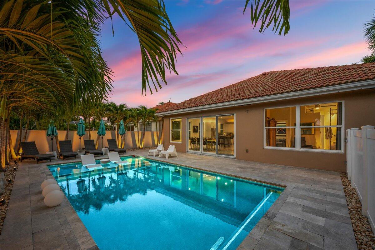 HAMPTONS AT MAPLEWOOD - Residential