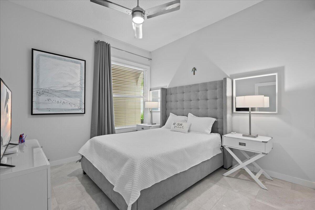 HAMPTONS AT MAPLEWOOD - Residential
