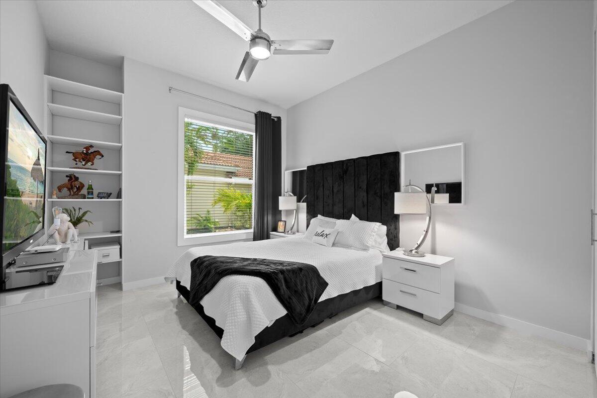HAMPTONS AT MAPLEWOOD - Residential