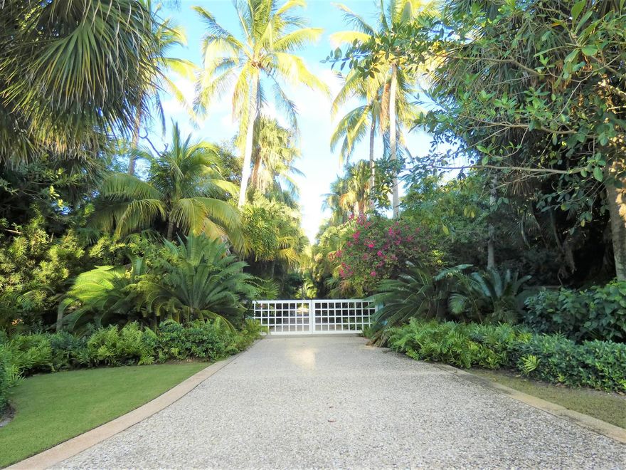 Understated Elegance permeates this Gorgeous Gated Jupiter Island Estate, 5 Bedrooms, 6.1 Baths on 2.2 acres with 150 feet of oceanfront. Immaculate condition. Sought after south end of the Island, close to all Jupiter has to offer, but peaceful & serene to experience the perfect beach vacation. Enjoy panoramic views of Jupiter Island's Best Beach & the mesmerizing Atlantic Ocean!