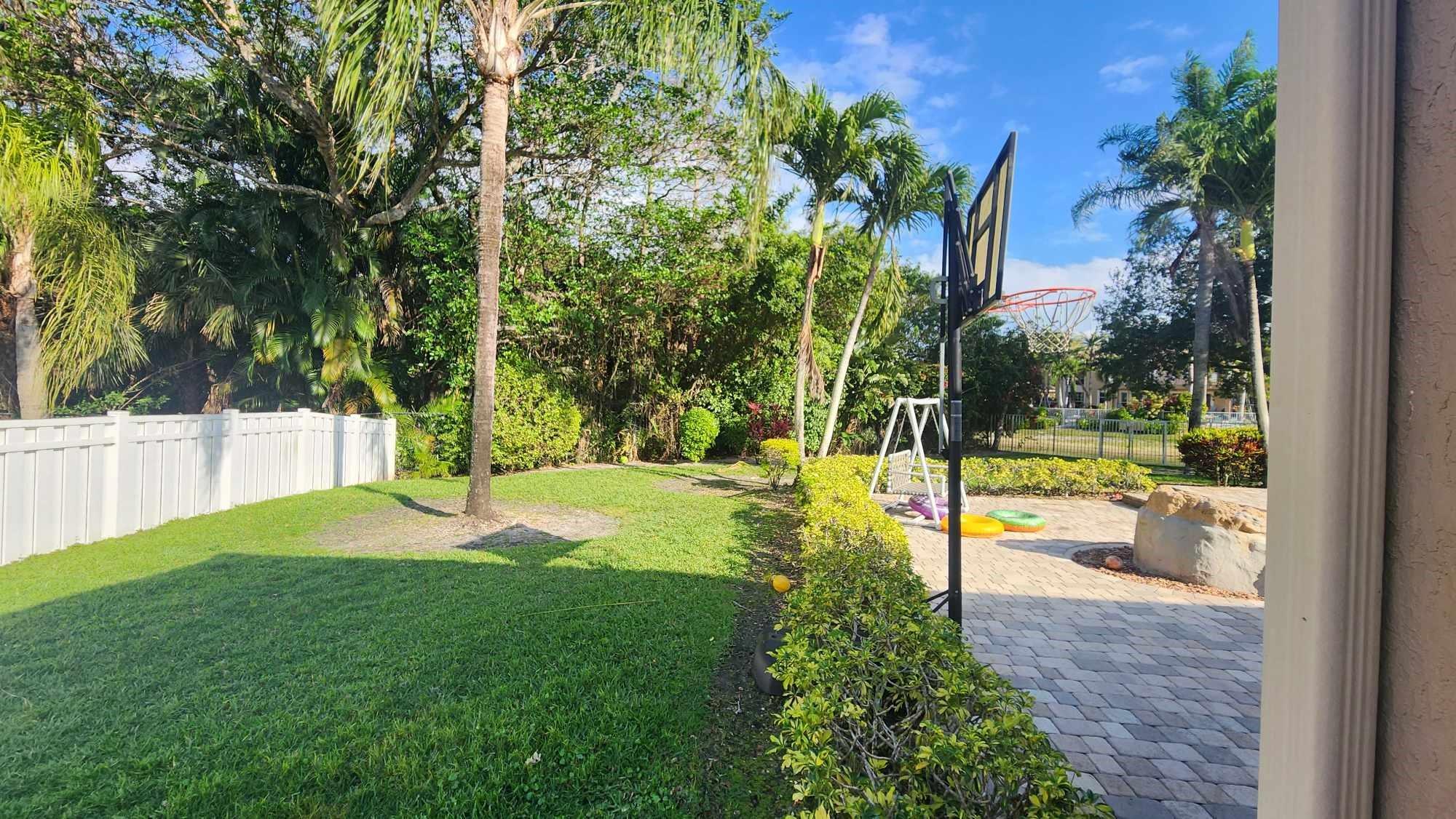5896 NW 56th Dr