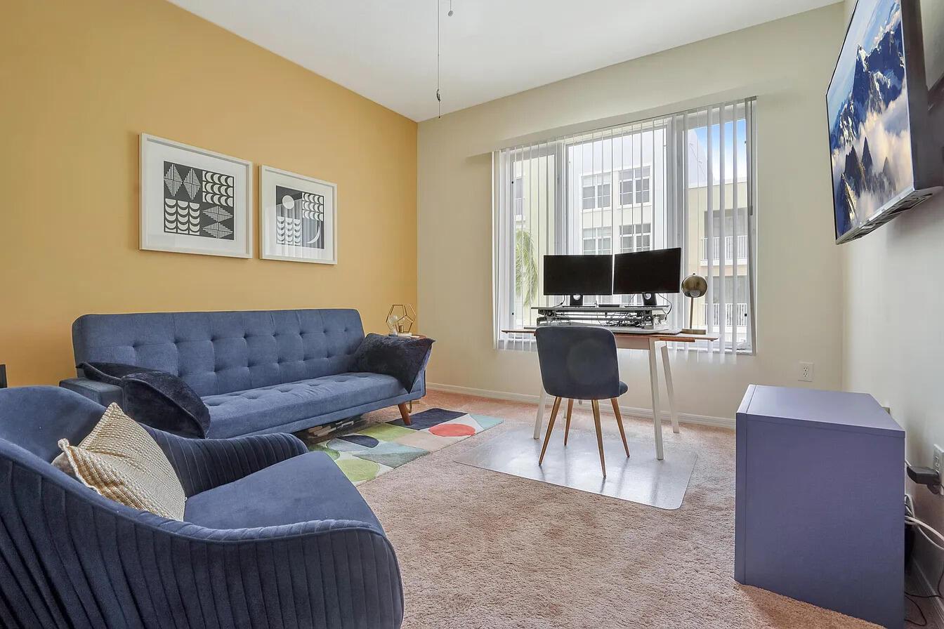 VILLAGE AT ABACOA CONDO - Residential Lease