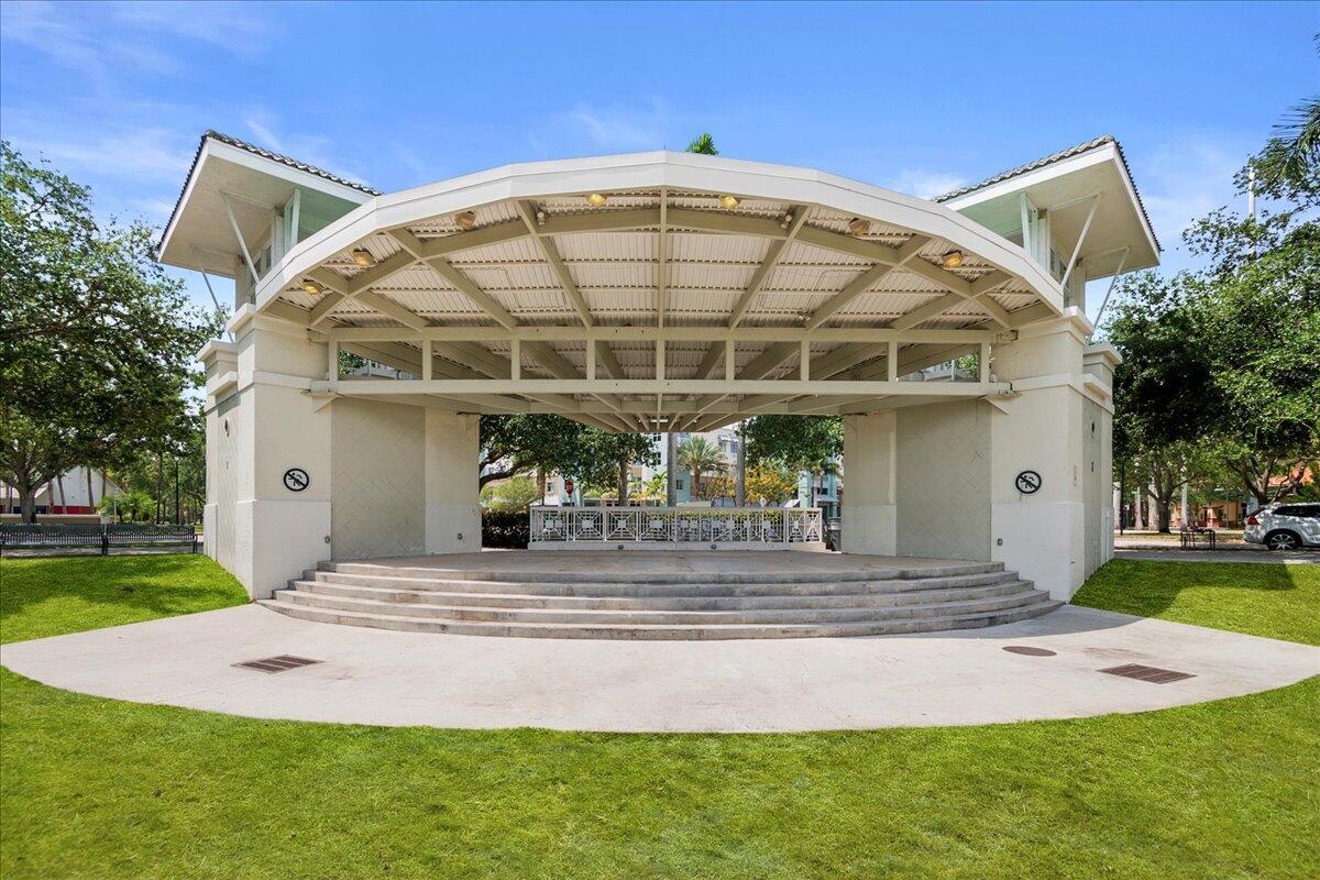 VILLAGE AT ABACOA CONDO - Residential Lease