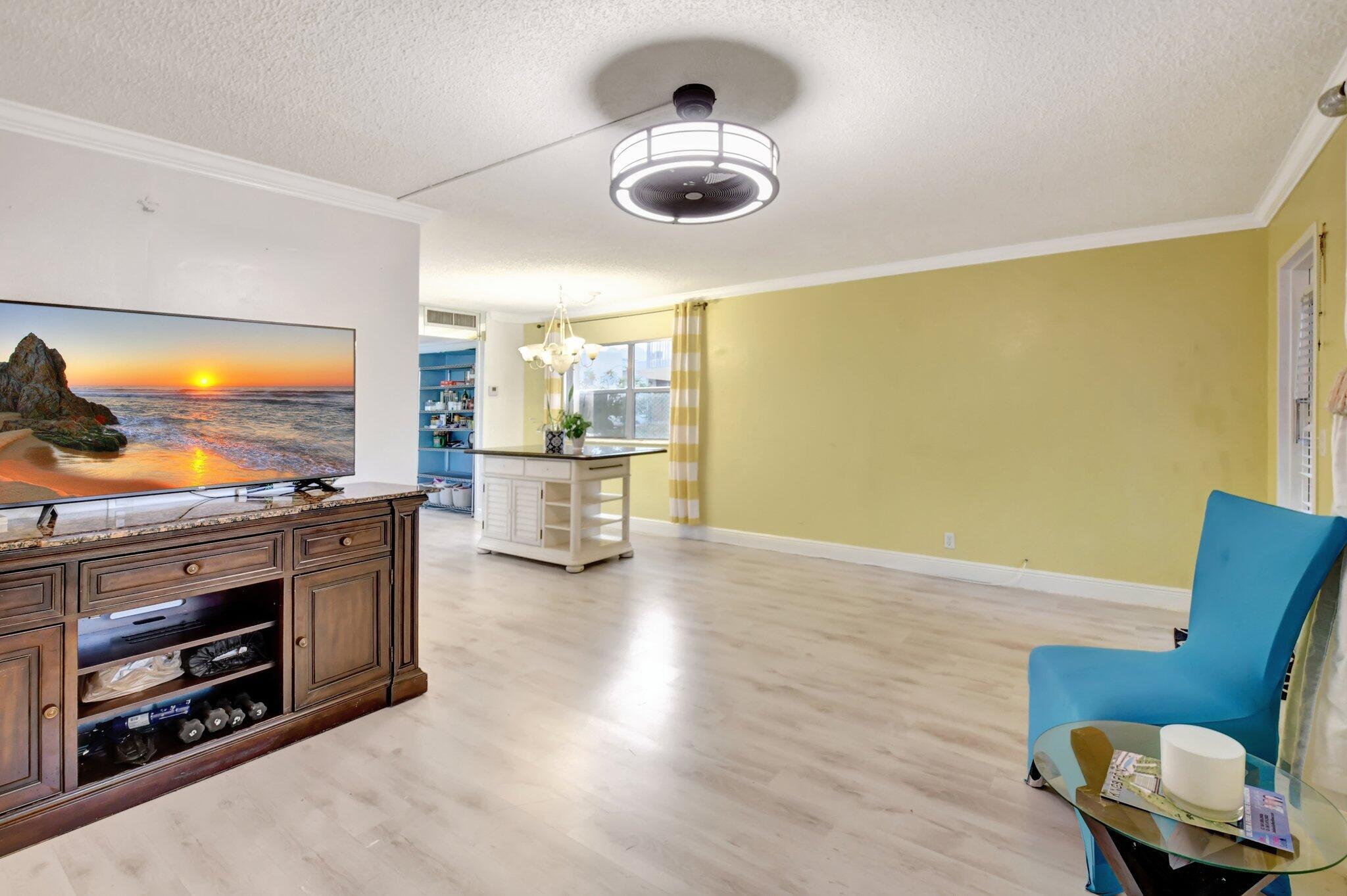 KINGS POINT SAXONY CONDOS - Residential Lease