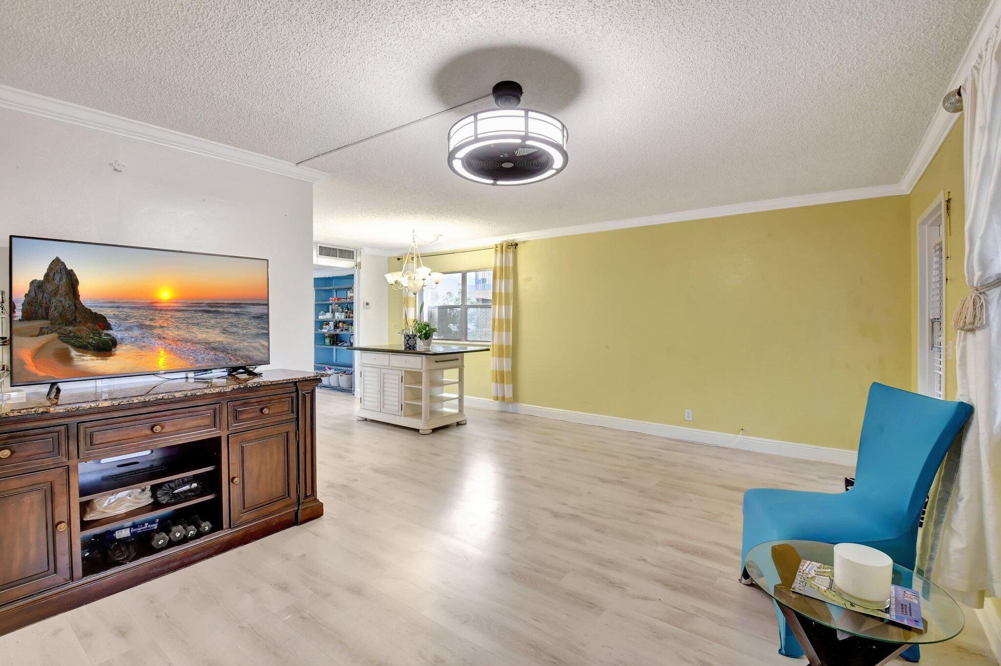 KINGS POINT SAXONY CONDOS - Residential Lease