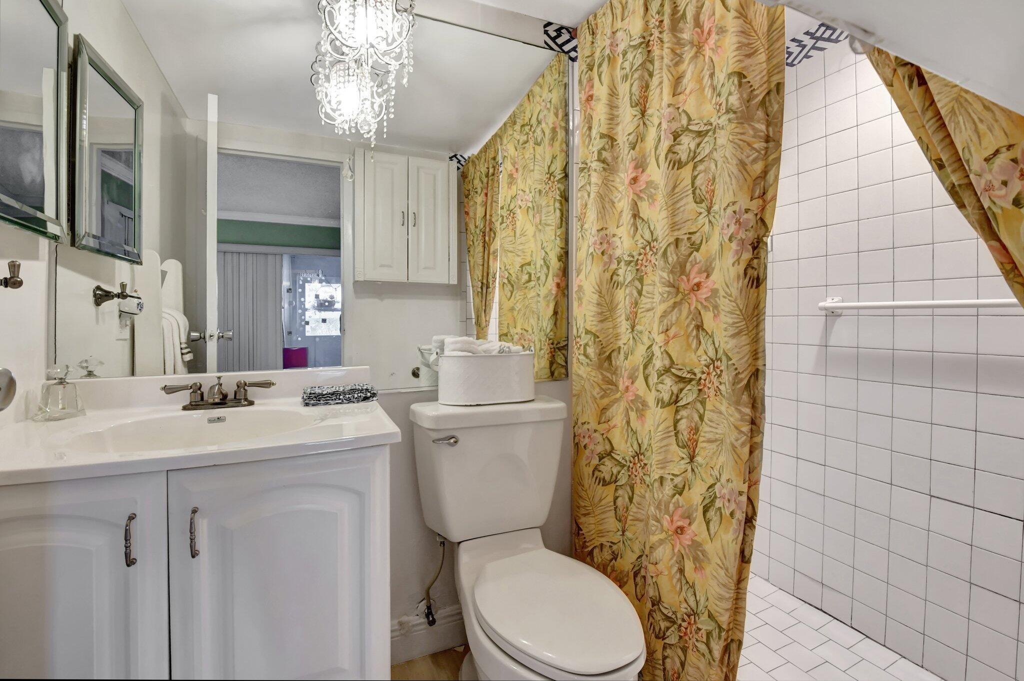 KINGS POINT SAXONY CONDOS - Residential Lease