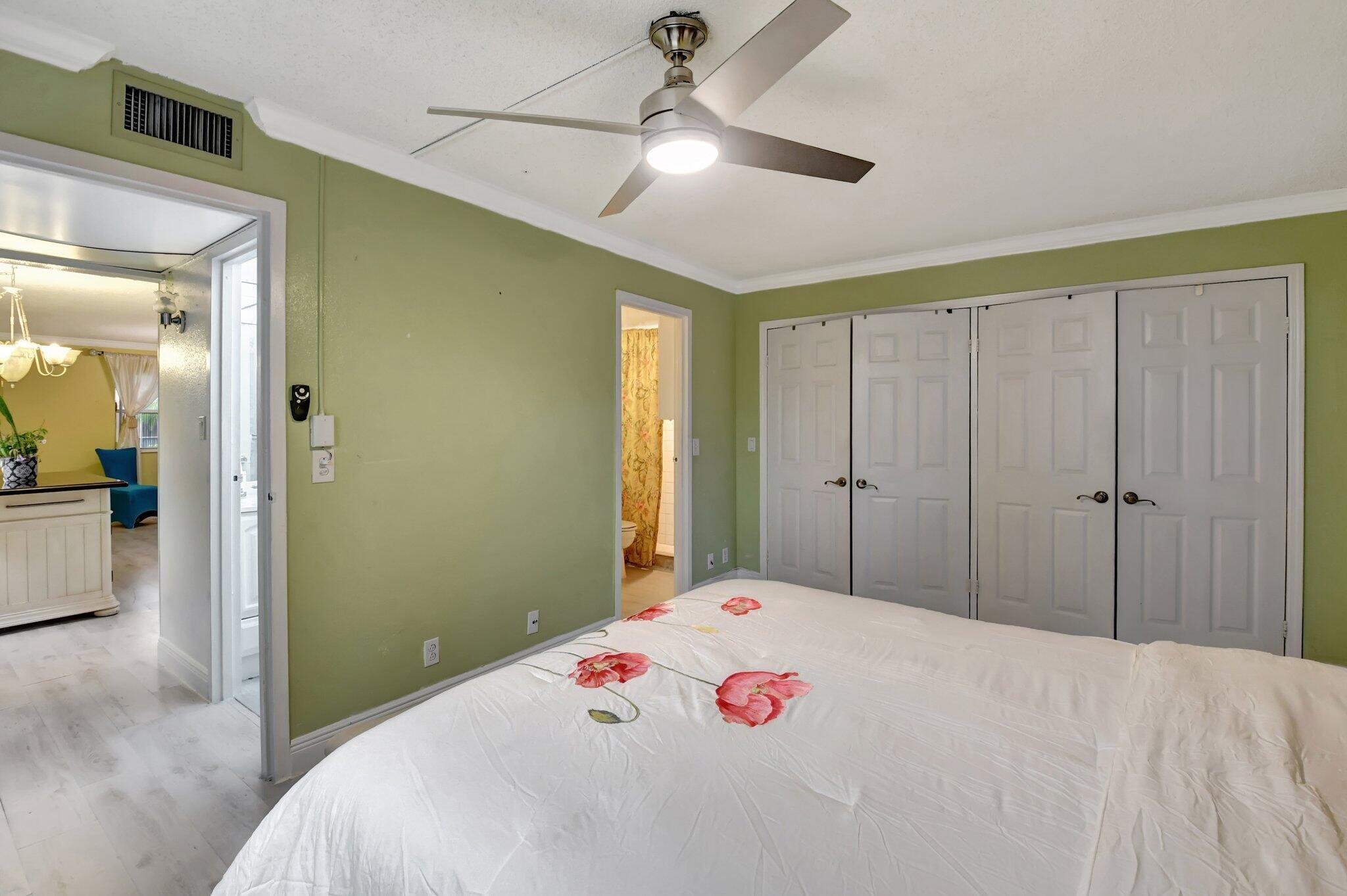 KINGS POINT SAXONY CONDOS - Residential Lease