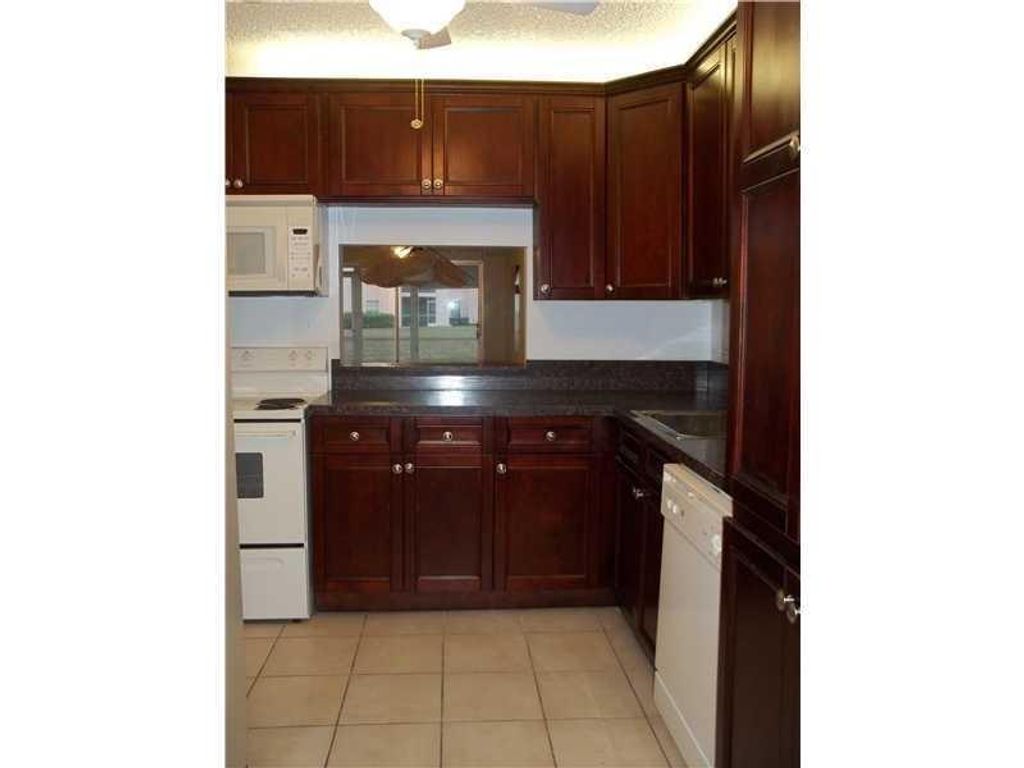 Photo of 2901 Fiore Way #107, Delray Beach, FL 33445 (MLS # F10536528)