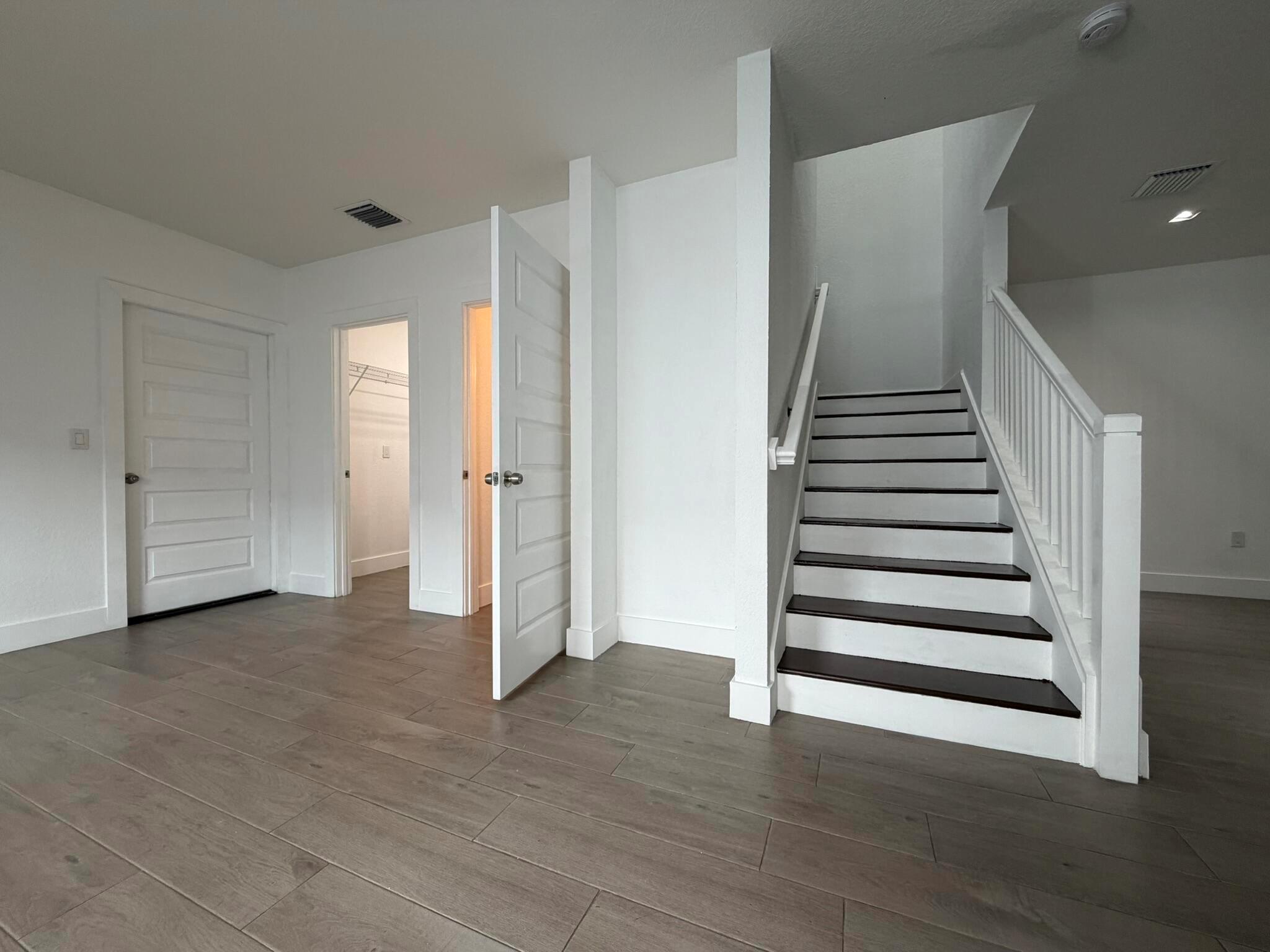 CASA DEL SOL - Residential Lease