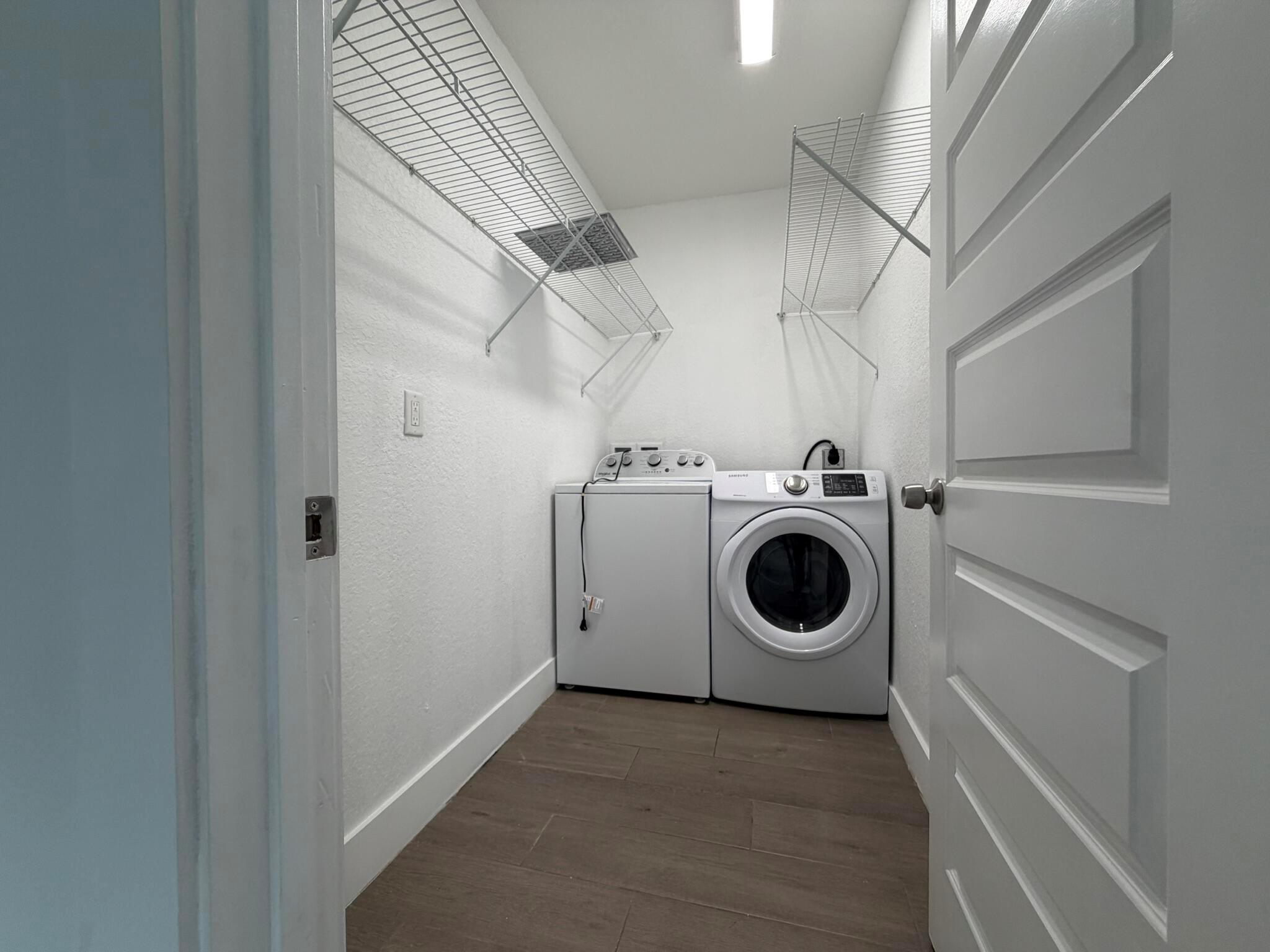 CASA DEL SOL - Residential Lease