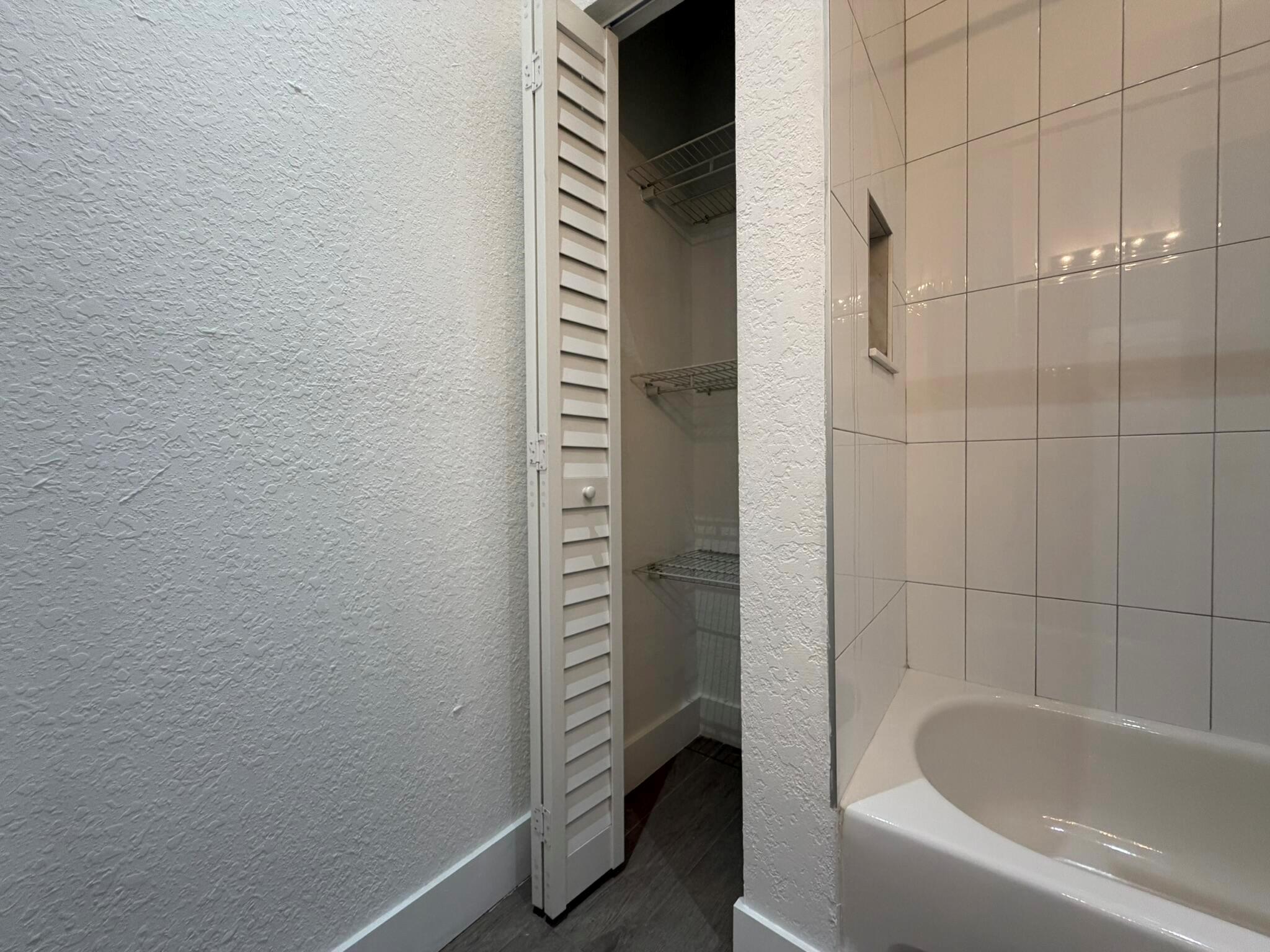 CASA DEL SOL - Residential Lease