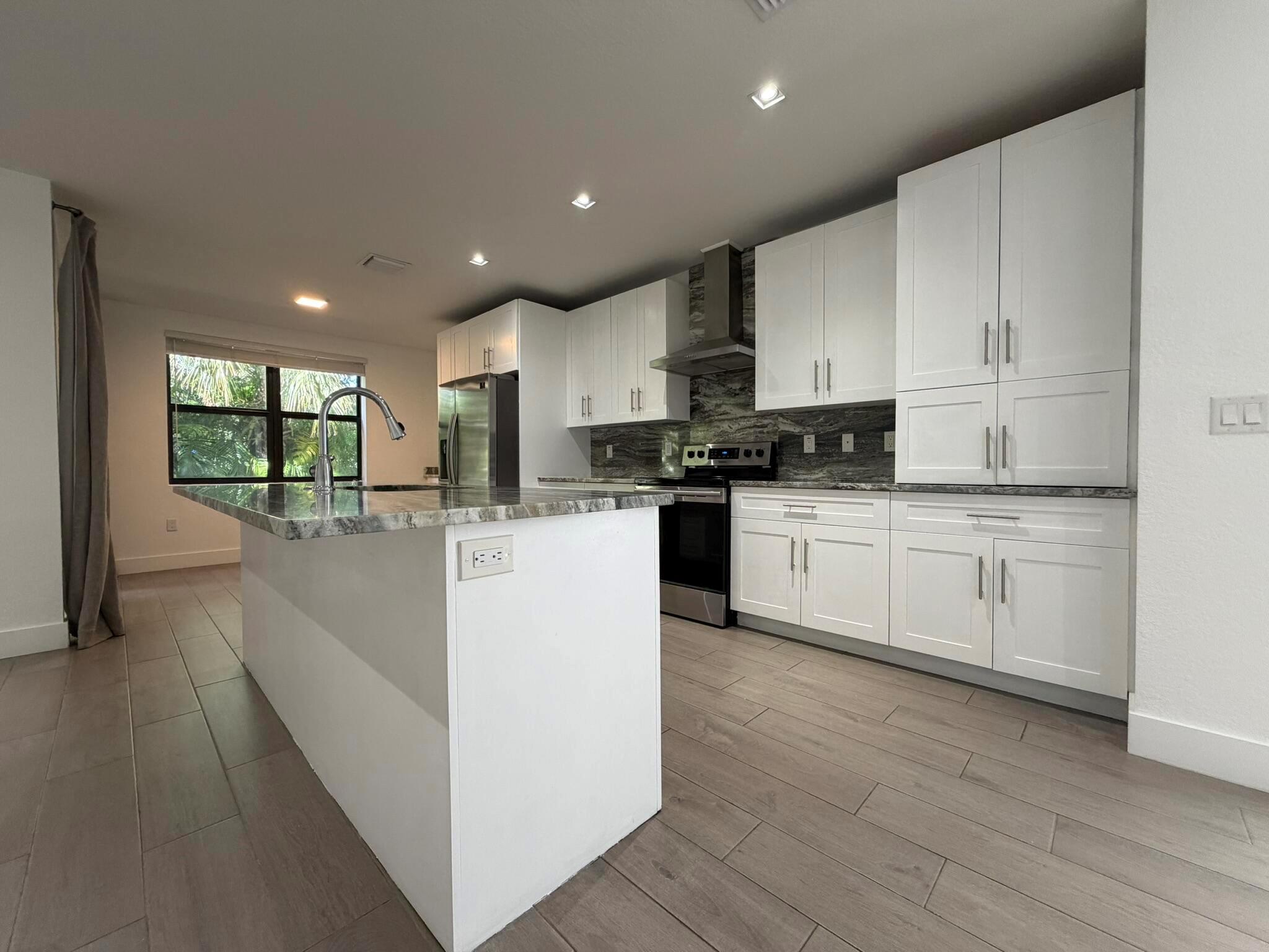 CASA DEL SOL - Residential Lease