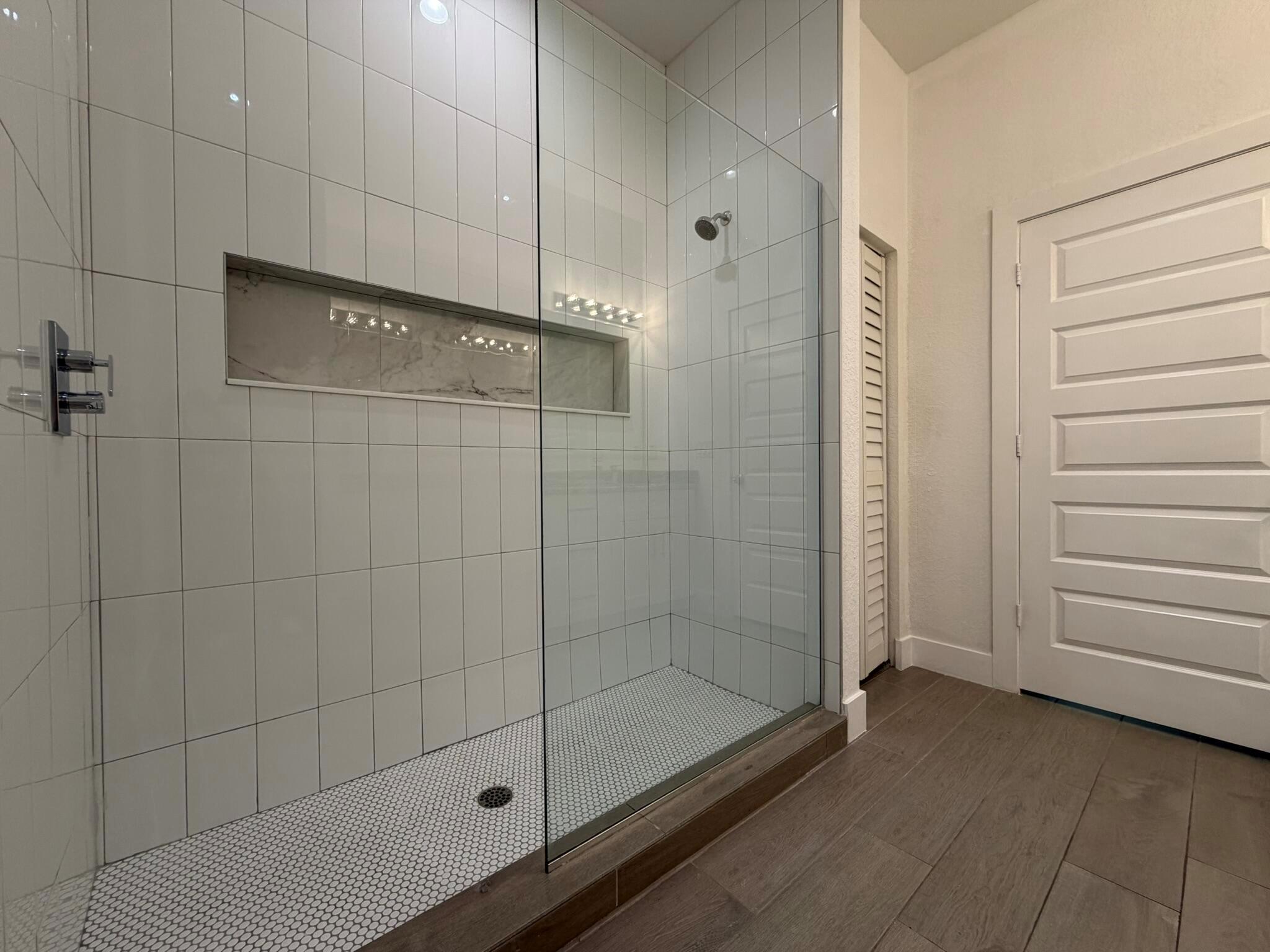 CASA DEL SOL - Residential Lease