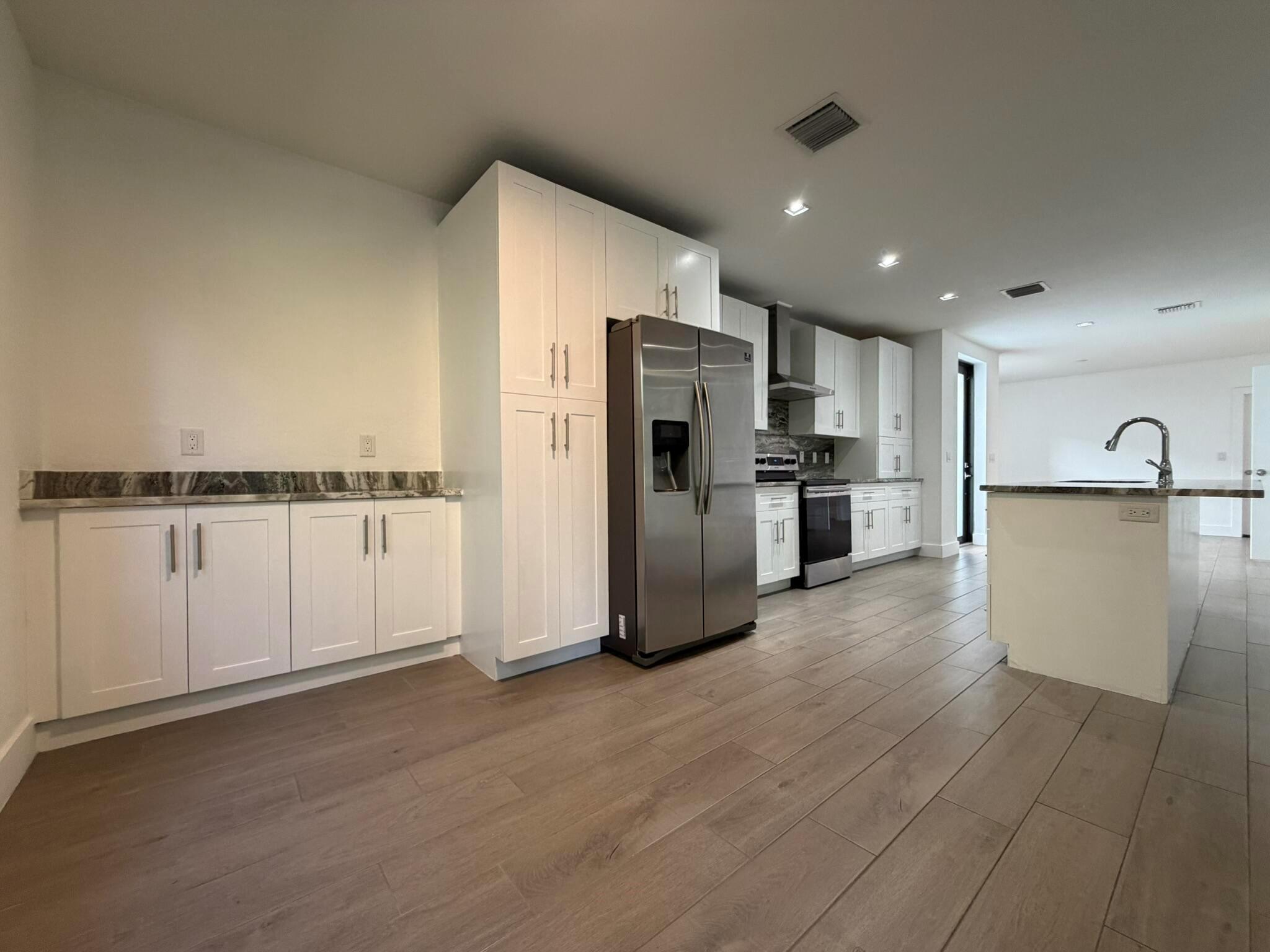 CASA DEL SOL - Residential Lease