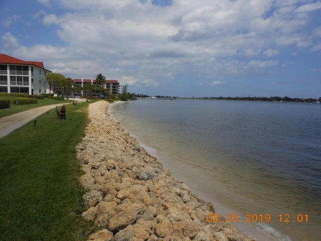 HALF MOON BAY CONDO - Residential Lease