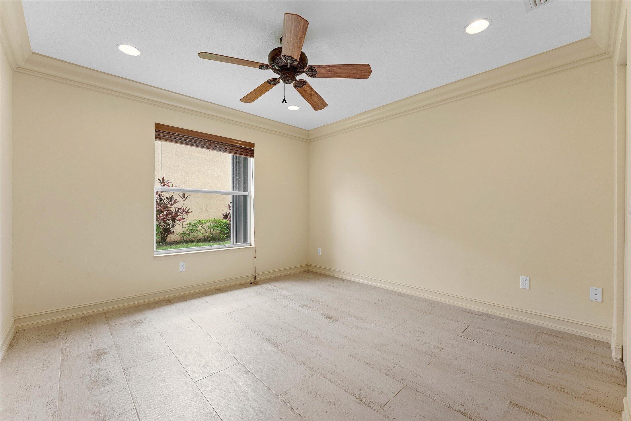 CANYON LAKES 2 - Residential Lease