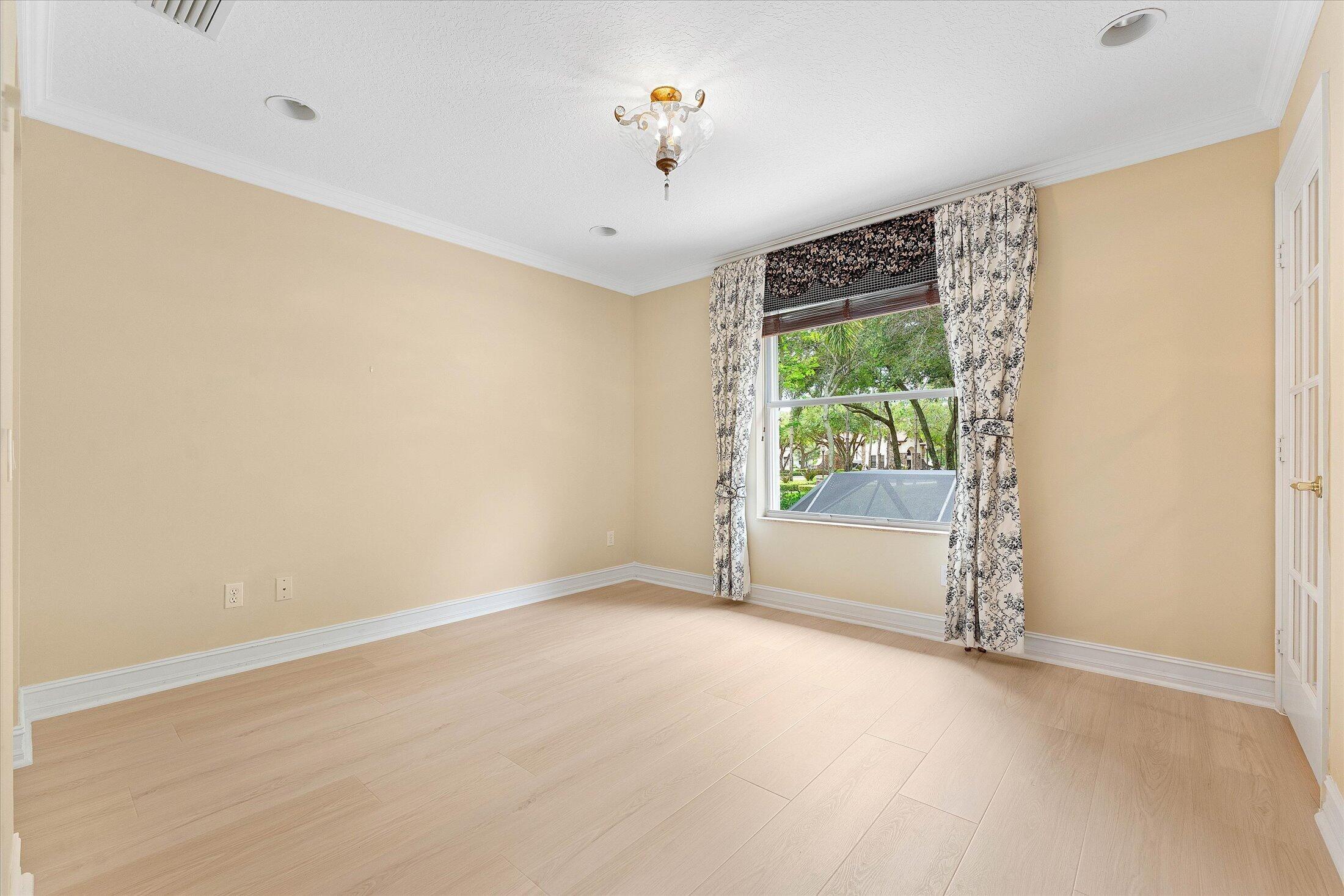 CANYON LAKES 2 - Residential Lease