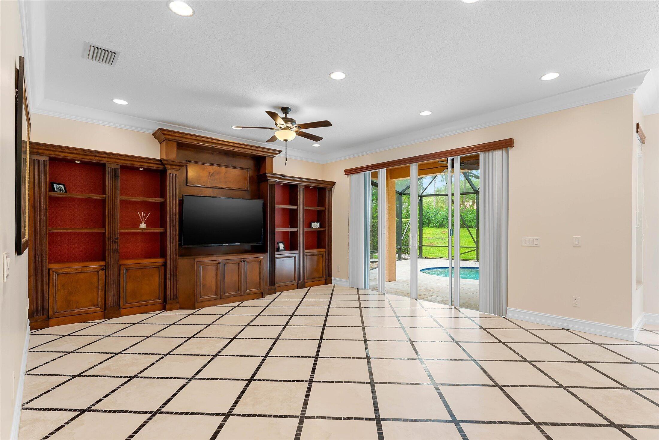 CANYON LAKES 2 - Residential Lease
