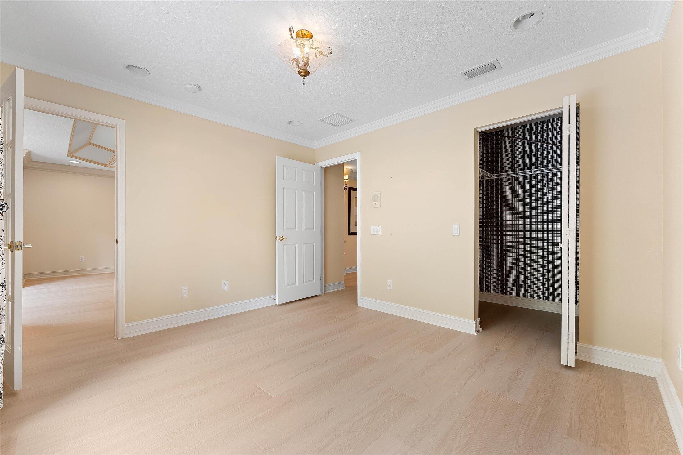 CANYON LAKES 2 - Residential Lease