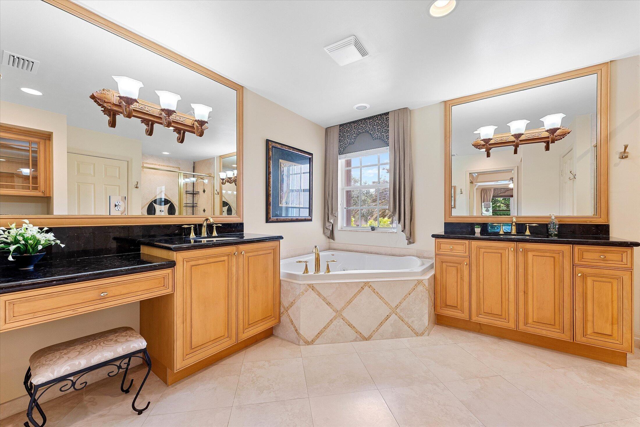 CANYON LAKES 2 - Residential Lease