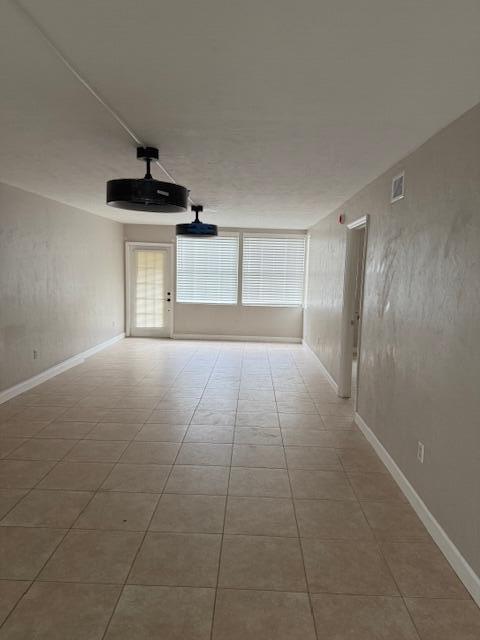 PALM BEACH TRACE CONDO - Residential Lease