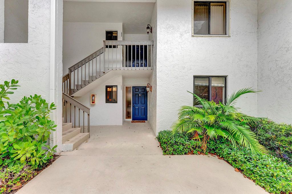 Photo of 30 Pelican Pointe Drive #102, Delray Beach, FL 33483 (MLS # R11120369)