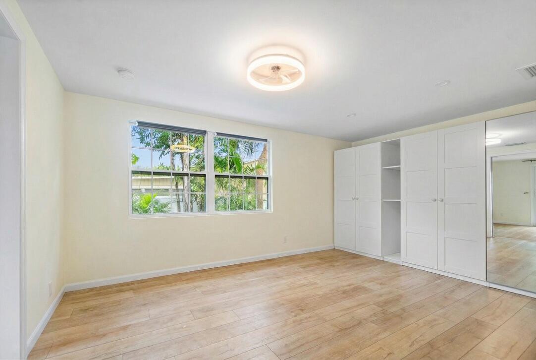 LAKEWOOD - Residential Lease