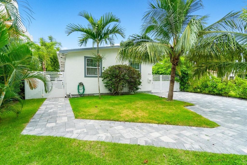 Photo of 353 E Lakewood Road, West Palm Beach, FL 33405 (MLS # B26018133)