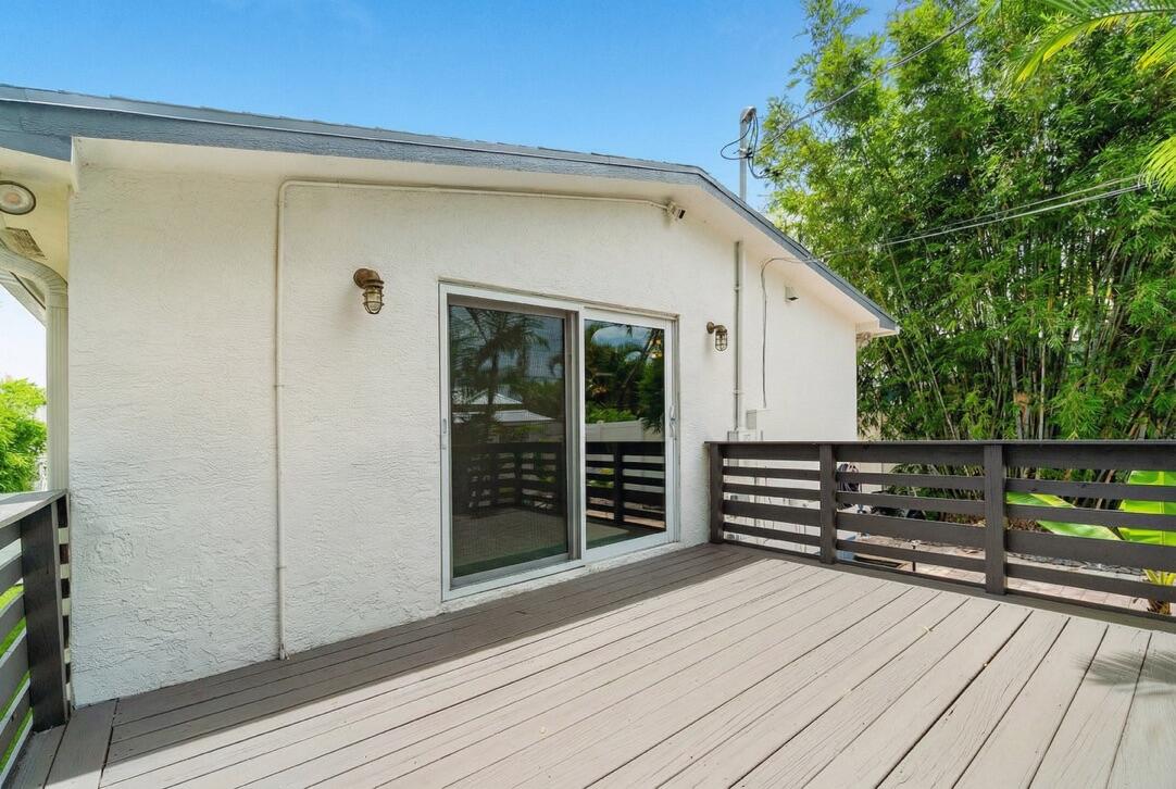 LAKEWOOD - Residential Lease