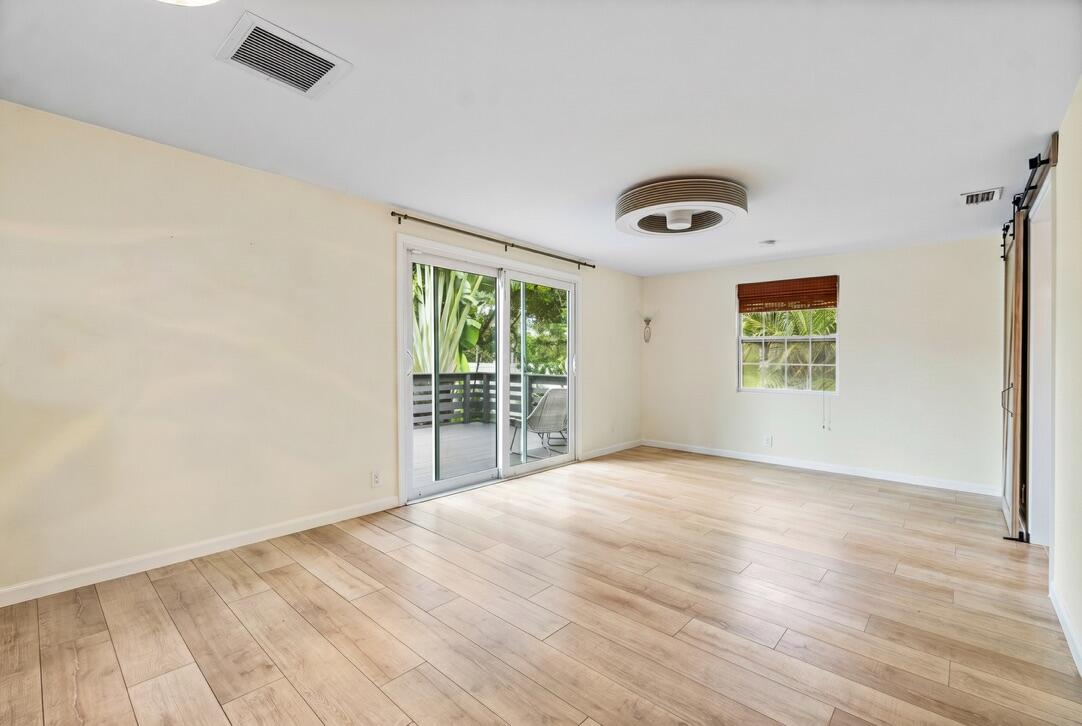 LAKEWOOD - Residential Lease