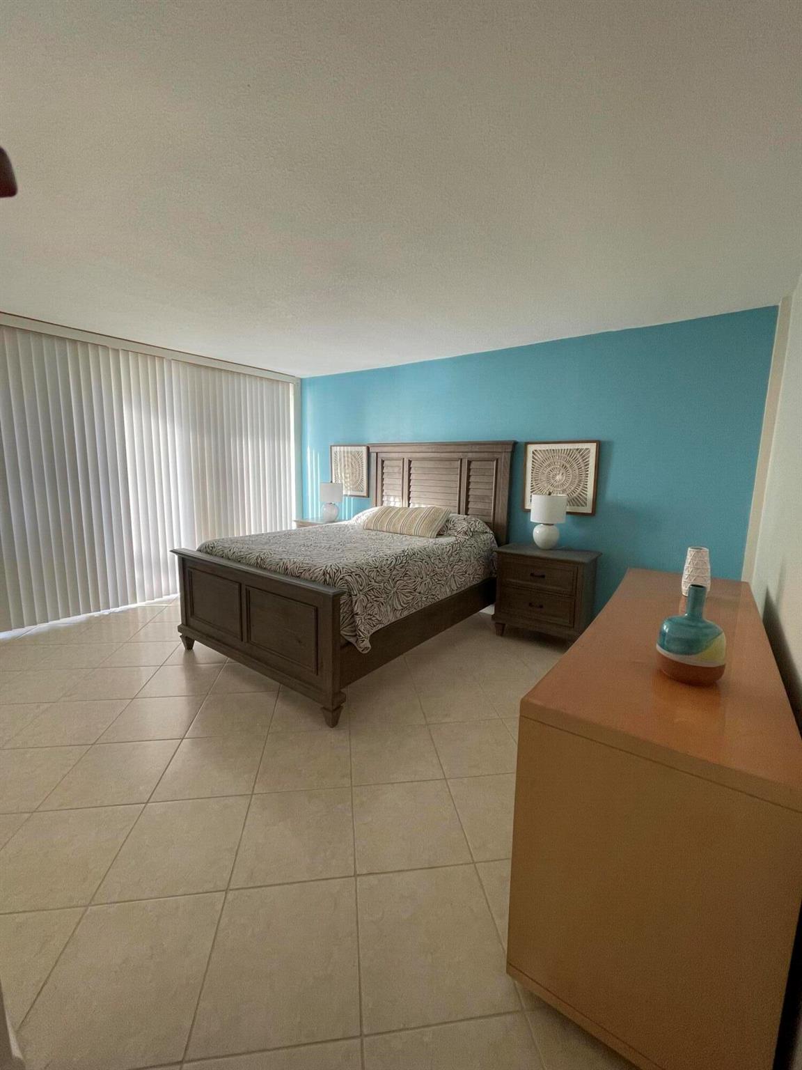 LANDS OF THE PRESIDENT NO - Residential