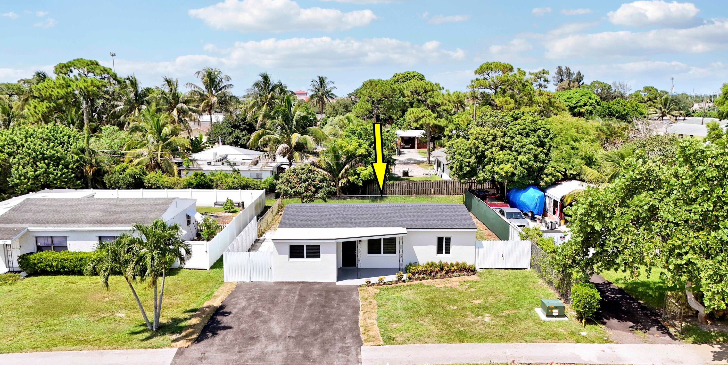 Properties 4785 Clinton Boulevard
