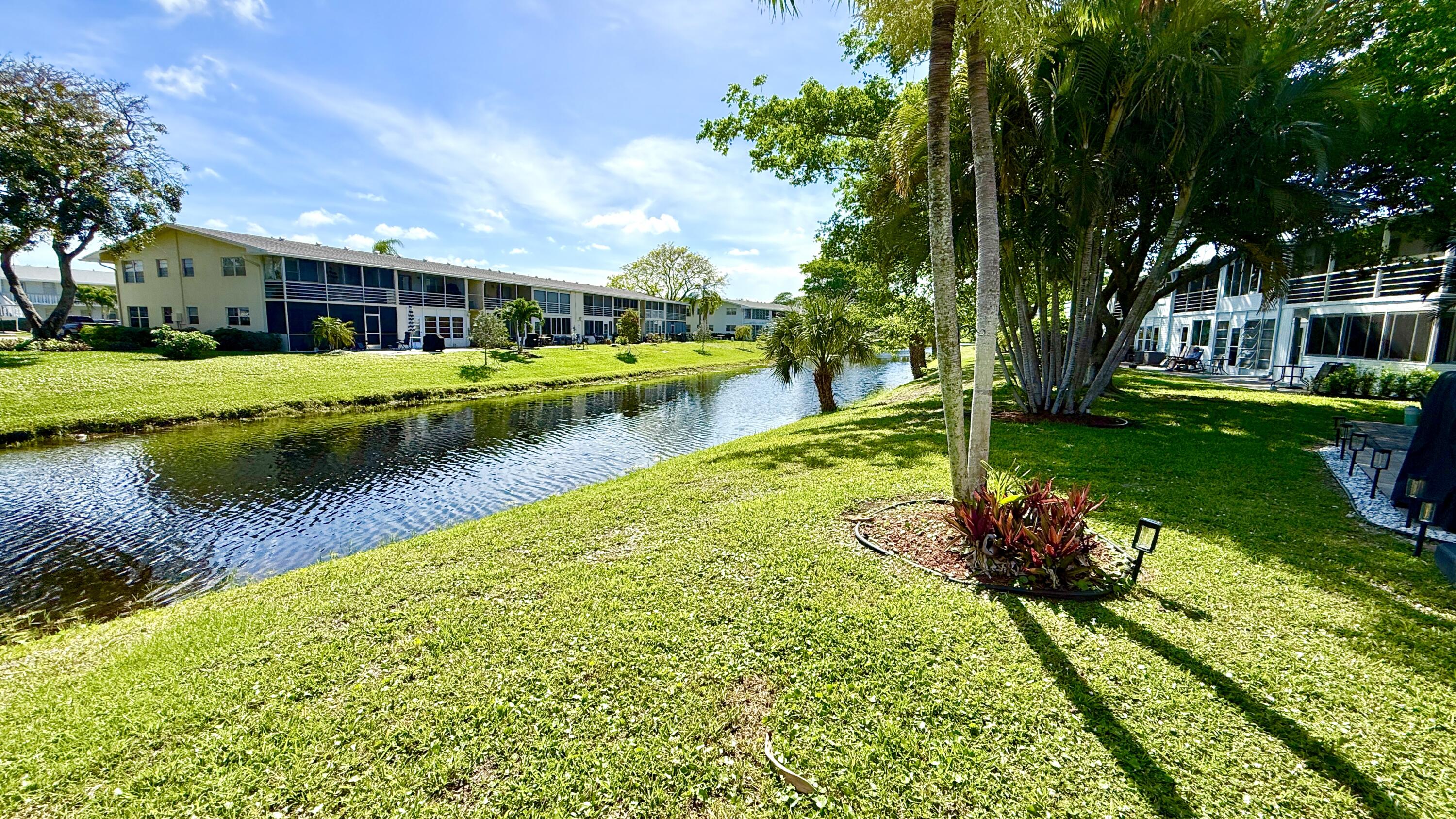 LYNDHURST D CONDO - Residential