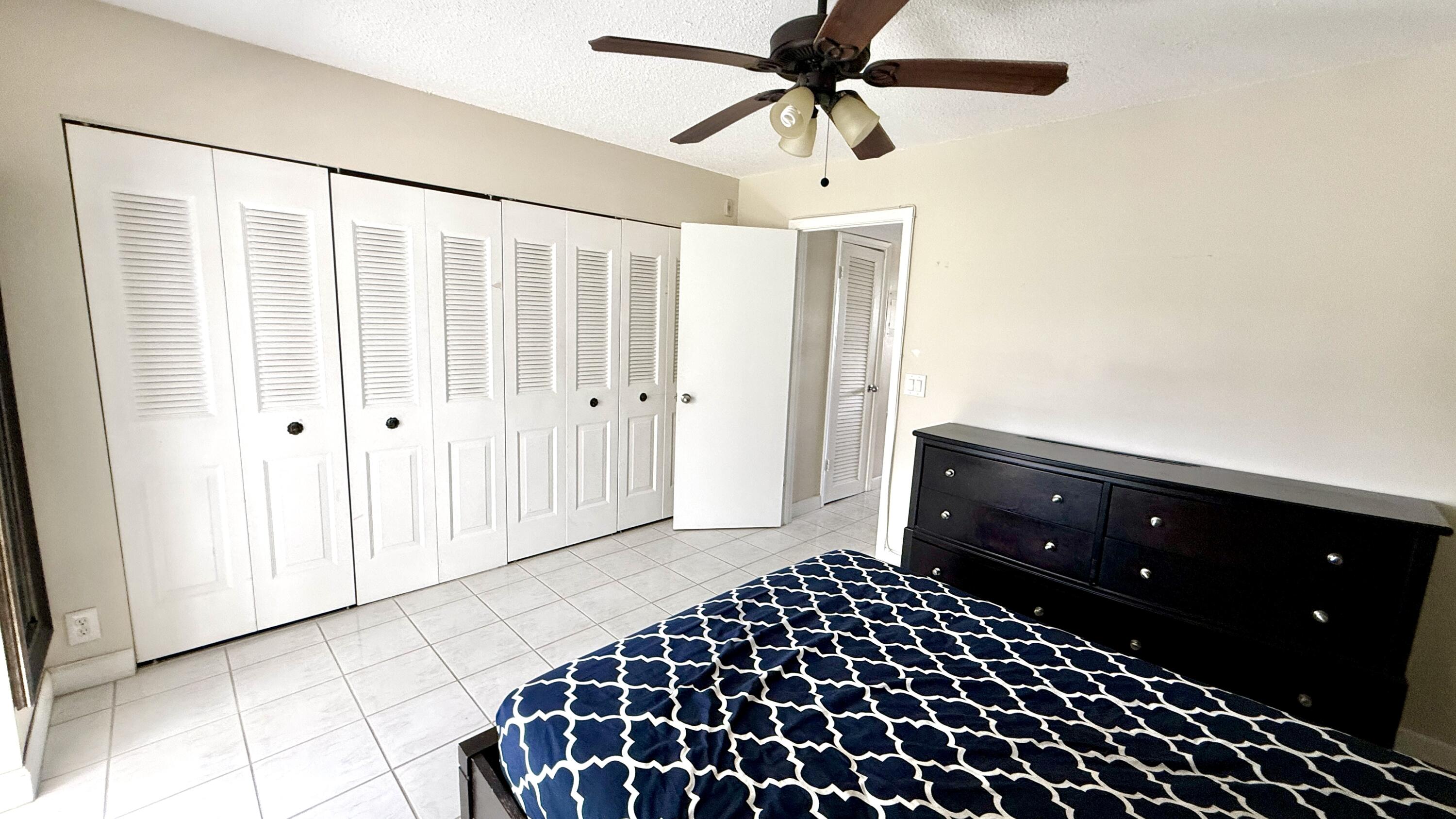 LYNDHURST D CONDO - Residential