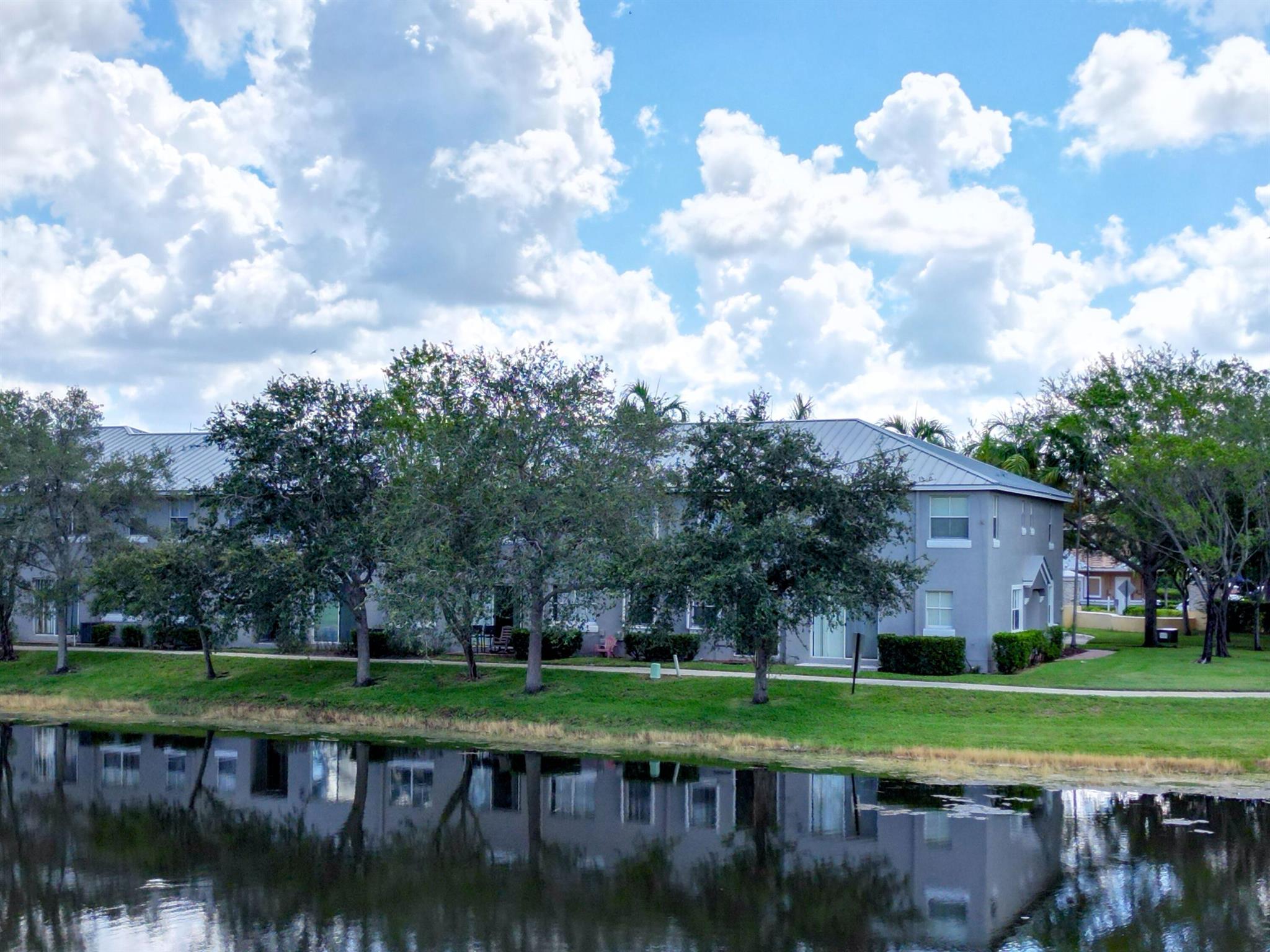 SHOMA VILLAS II AT ROYAL - Residential