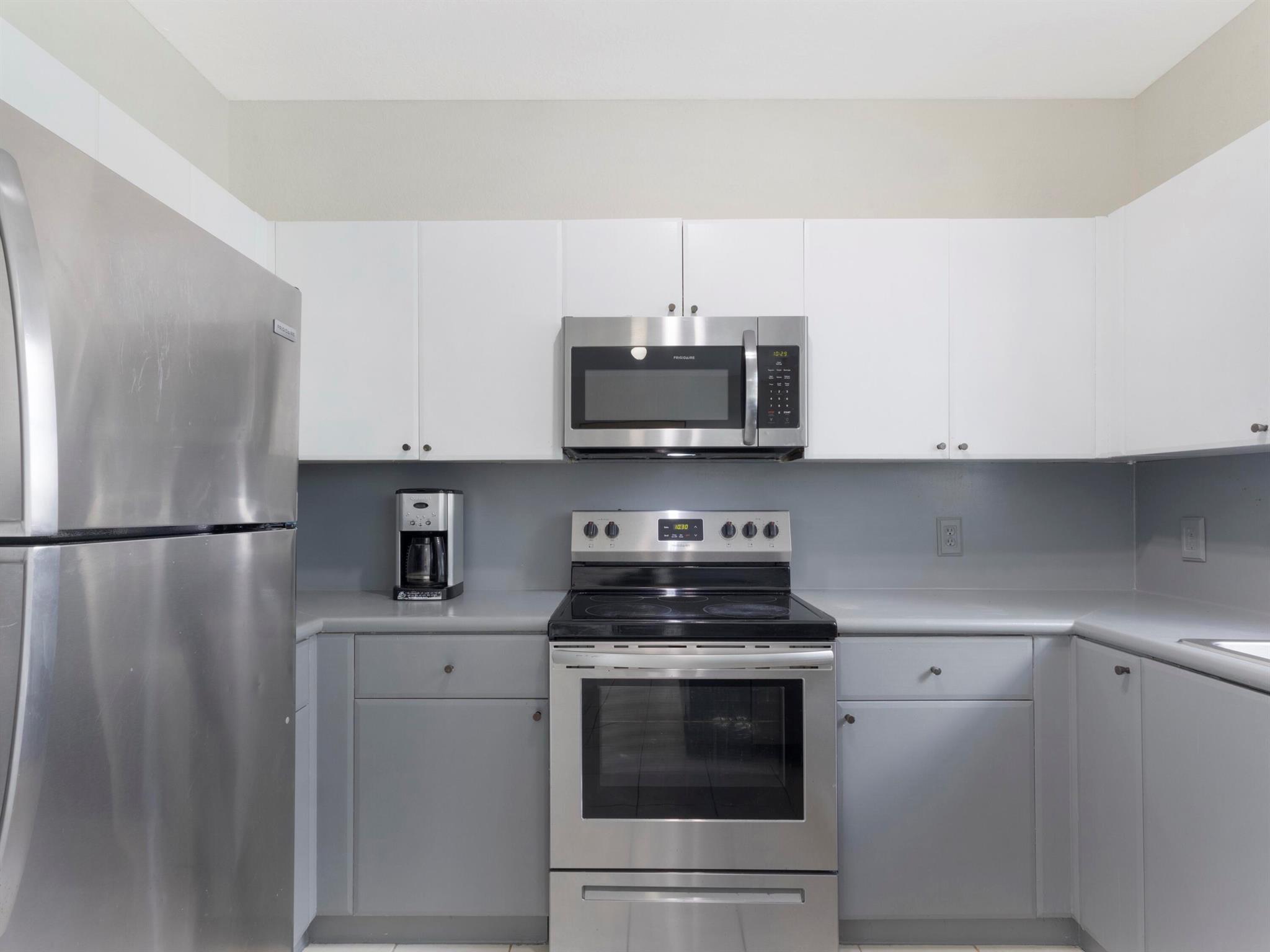 SHOMA VILLAS II AT ROYAL - Residential