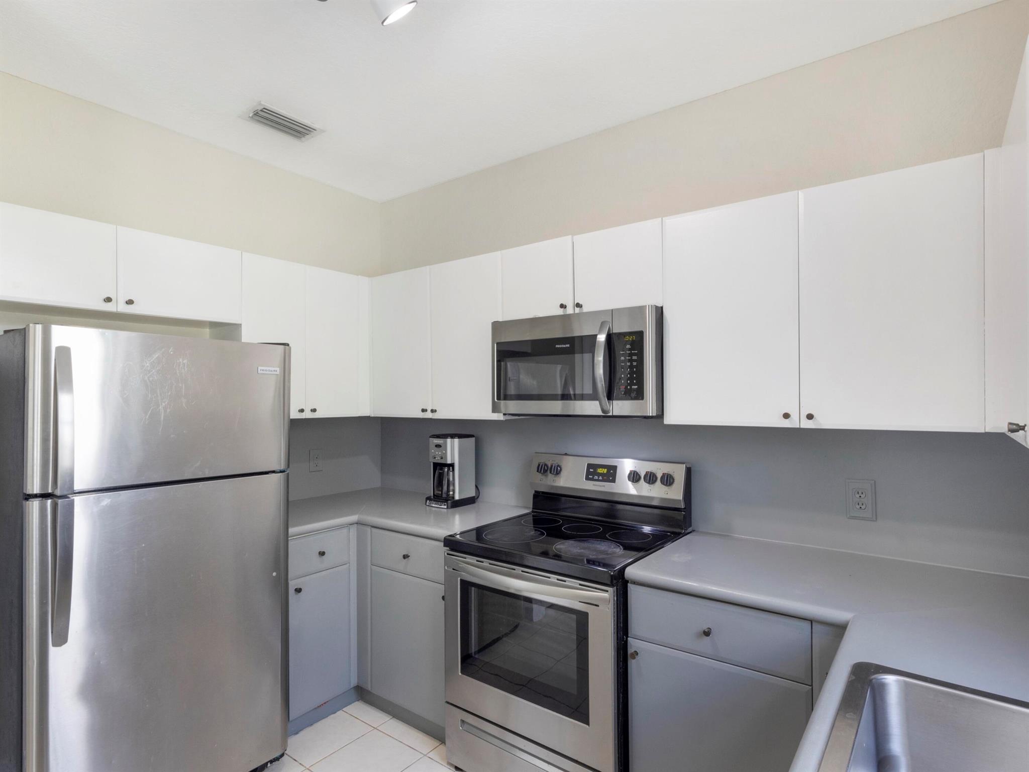 SHOMA VILLAS II AT ROYAL - Residential