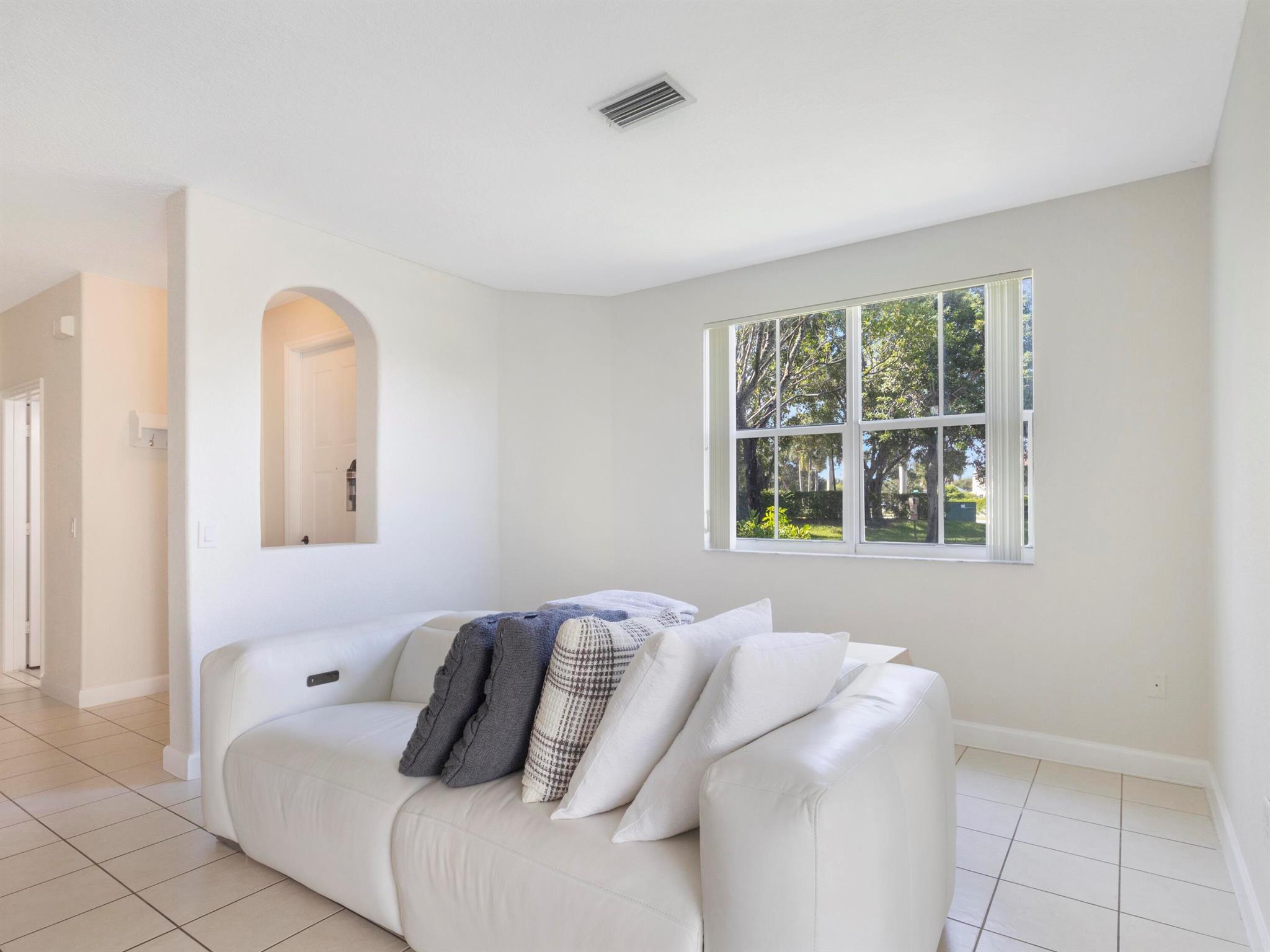 SHOMA VILLAS II AT ROYAL - Residential