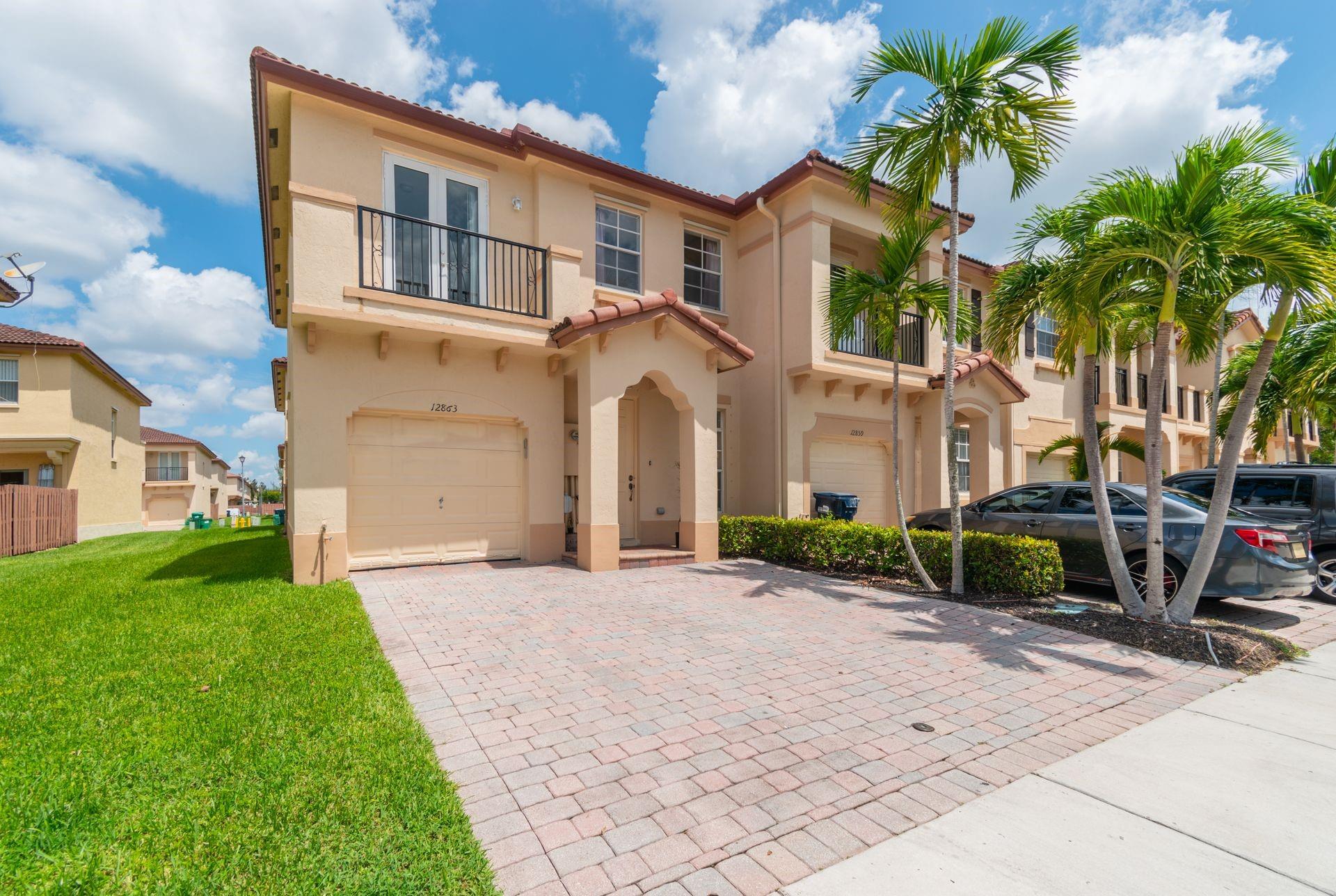 Great cornet townhome in Tuscany Village. Move in Ready, Title floors in all living areas and laminate wood floors in bedrooms. Private patio, one car Garage and 2 car driveway. 3 bedrooms (all in second level) , 2. 5 baths, full size waher and dryer (located in second floor). Community offer clubhouse with pool, gym and playgroung area.
