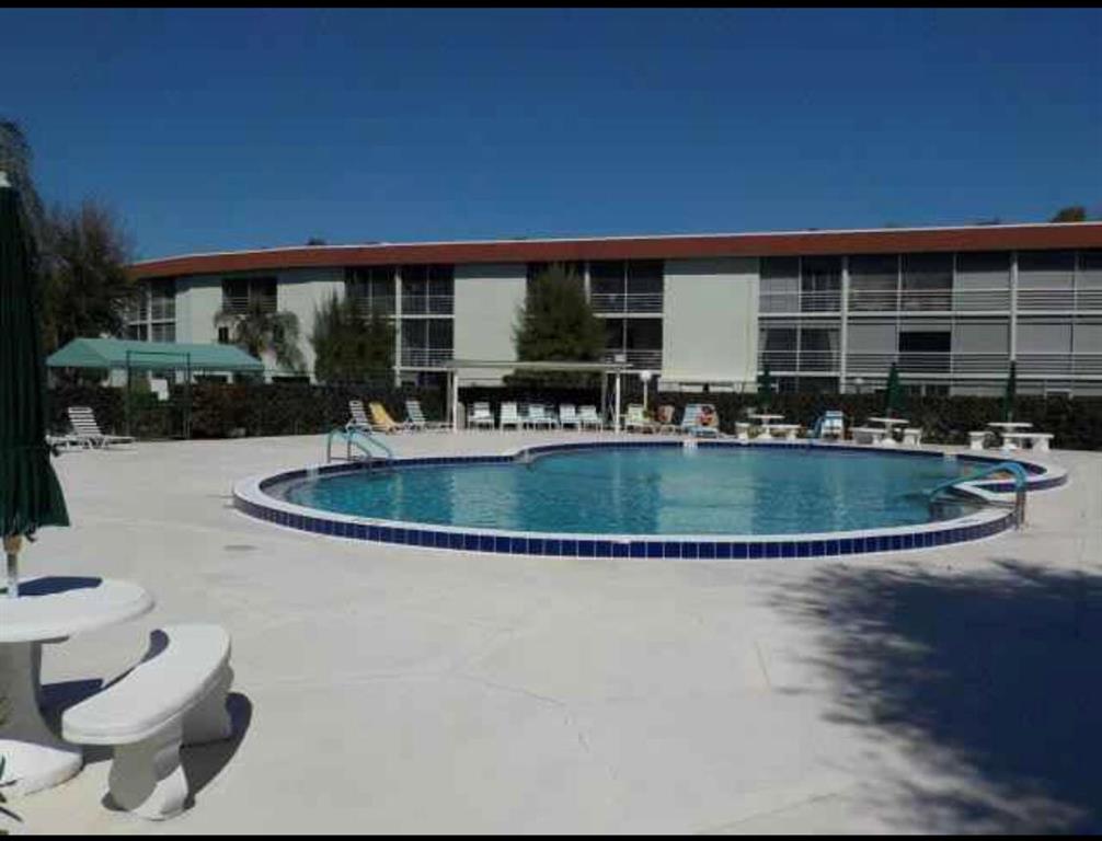 REGAL PALMS EATON CONDO - Residential