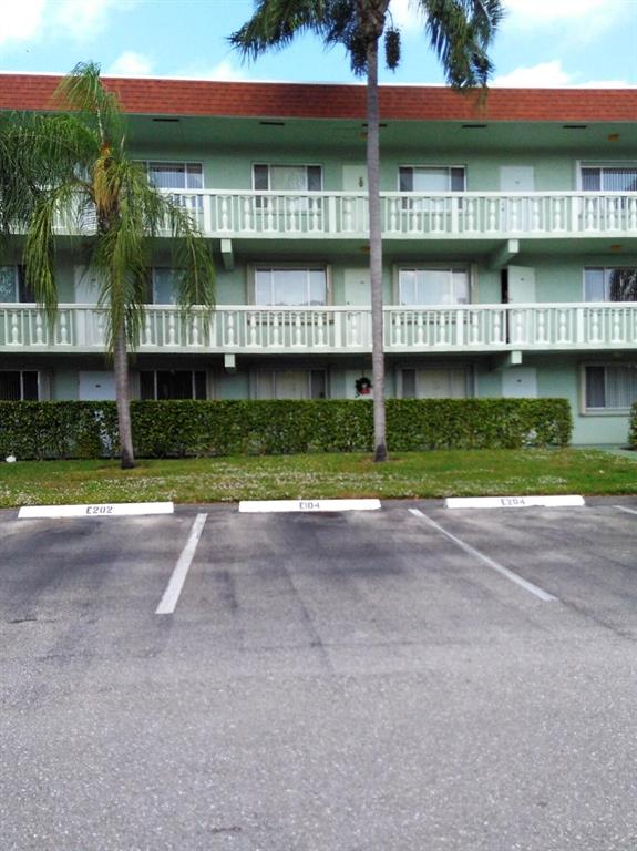 REGAL PALMS EATON CONDO - Residential