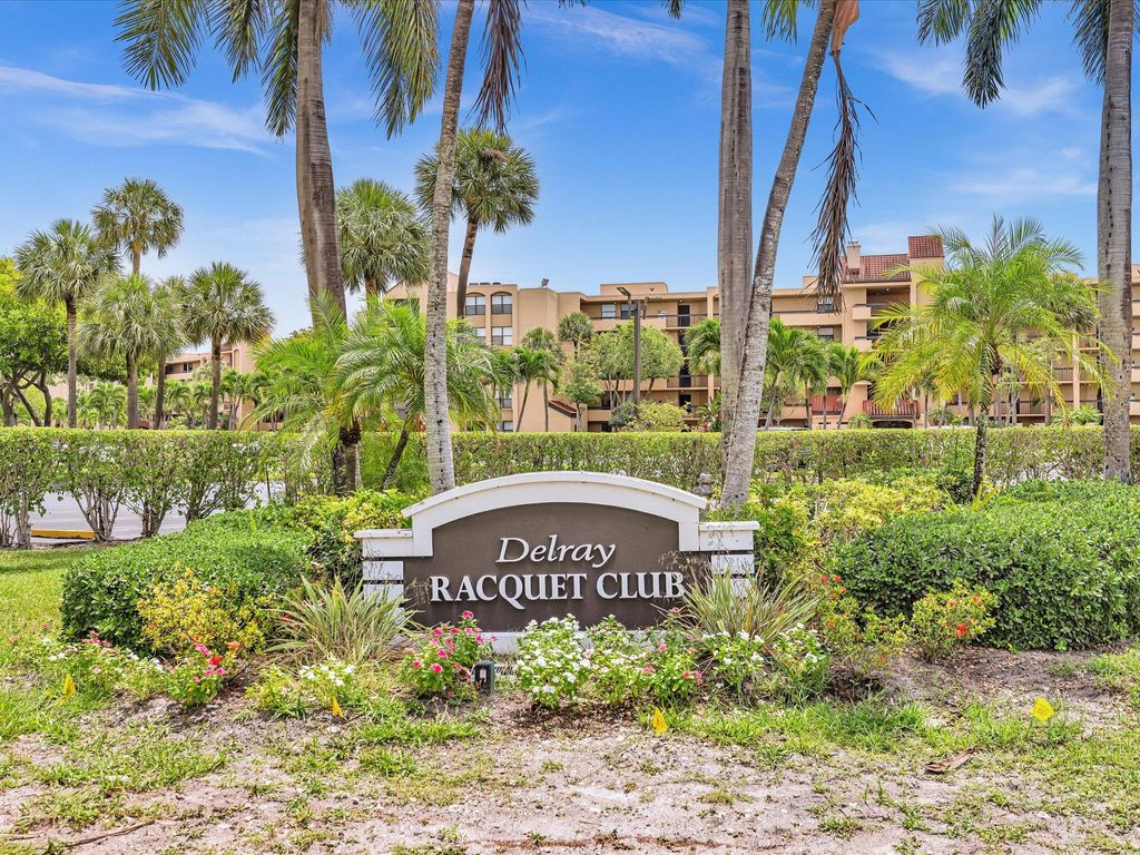 Photo of 750 Egret Circle #6206, Delray Beach, FL 33444 (MLS # B26028744)